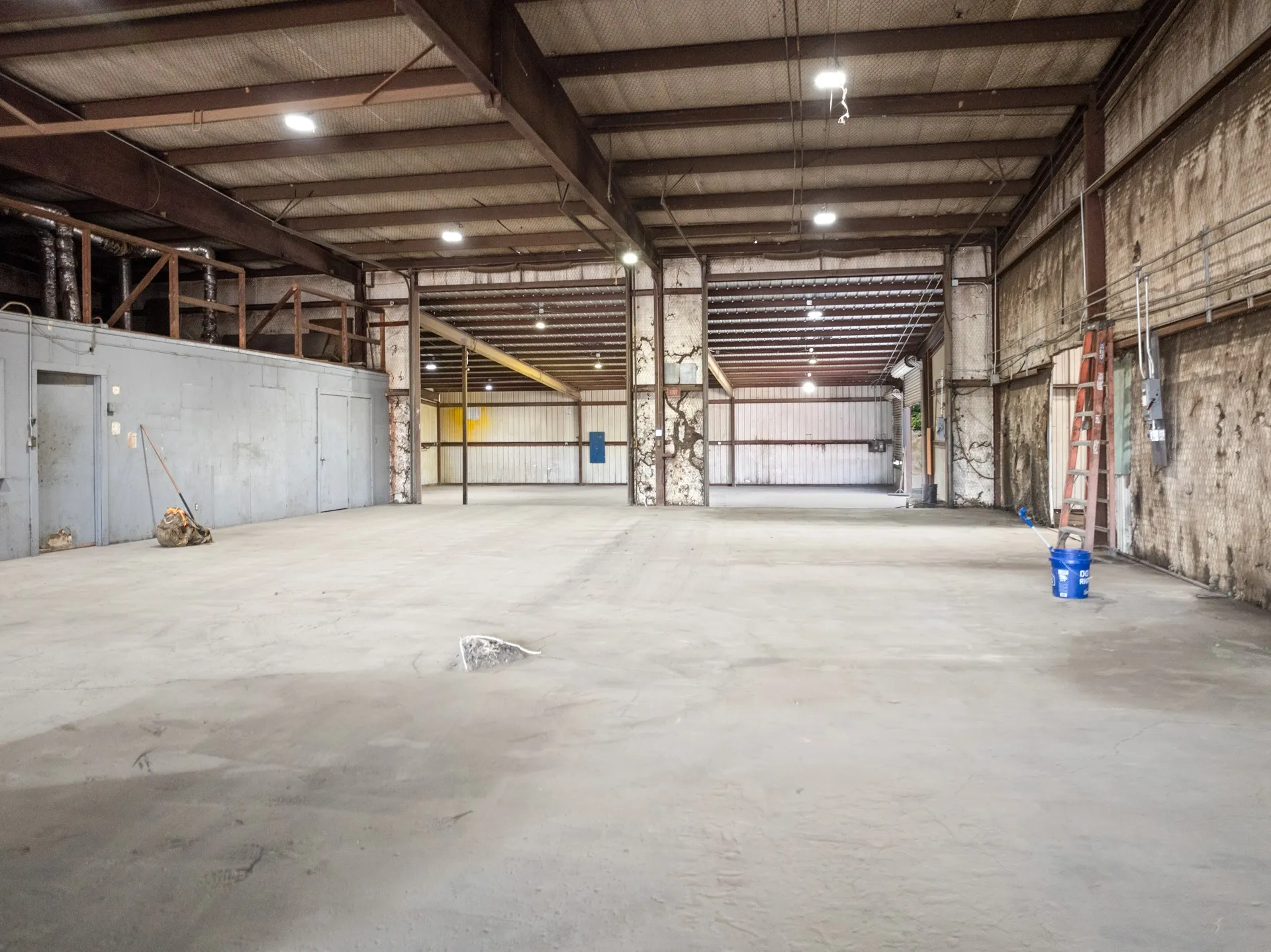Warehouse For Sale in Titus County , 450 County Road 1312, Mt Pleasant, Texas 75455, 0, 0, Garage spaces, 0 Sqft, built in 1985, Price $585,000, mls#21348629, Real Estate Agent in Mt Pleasant, Homes For Sale in Titus county, Homes For Sale in Mt Pleasant, Realtor in Mt Pleasant Texas, Real Estate Brokerage Independent Realty Texas, Luminita Cordes Realtor