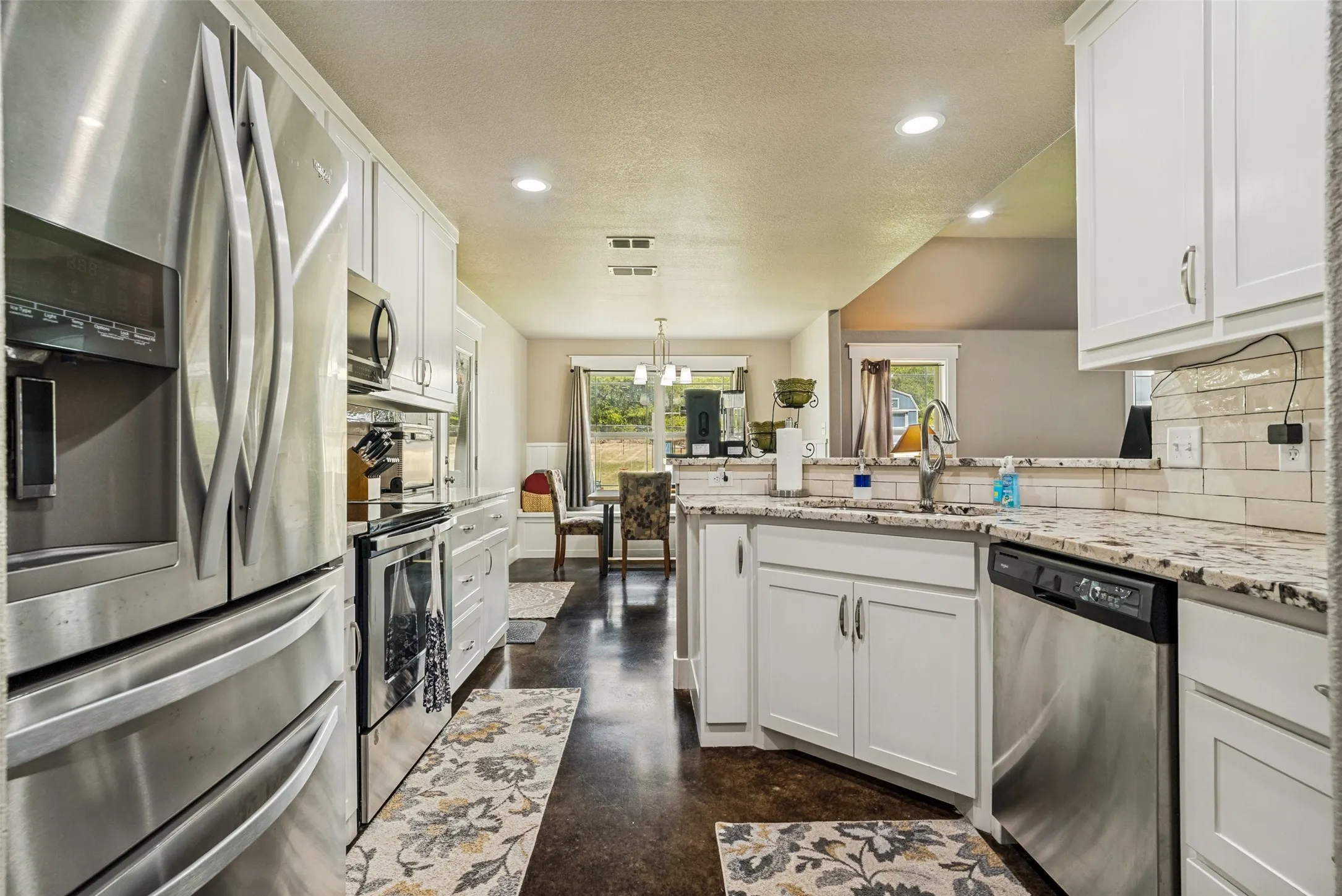 Single Family Residence For Sale in Parker County , 816 W Park Avenue, Weatherford, Texas 76086, 4 Bedroom, 2 Bathroom, 2 Garage spaces, 1,850 Sqft, built in 2017, Price $398,000, mls#21348614, Real Estate Agent in Weatherford, Homes For Sale in Parker county, Homes For Sale in Weatherford, Realtor in Weatherford Texas, Real Estate Brokerage Independent Realty Texas, Luminita Cordes Realtor