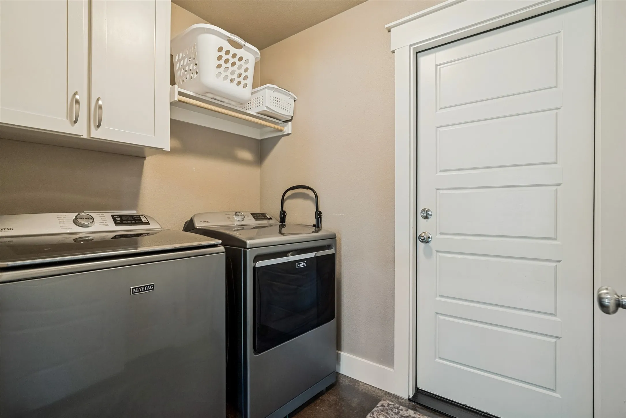 Single Family Residence For Sale in Parker County , 816 W Park Avenue, Weatherford, Texas 76086, 4 Bedroom, 2 Bathroom, 2 Garage spaces, 1,850 Sqft, built in 2017, Price $398,000, mls#21348614, Real Estate Agent in Weatherford, Homes For Sale in Parker county, Homes For Sale in Weatherford, Realtor in Weatherford Texas, Real Estate Brokerage Independent Realty Texas, Luminita Cordes Realtor