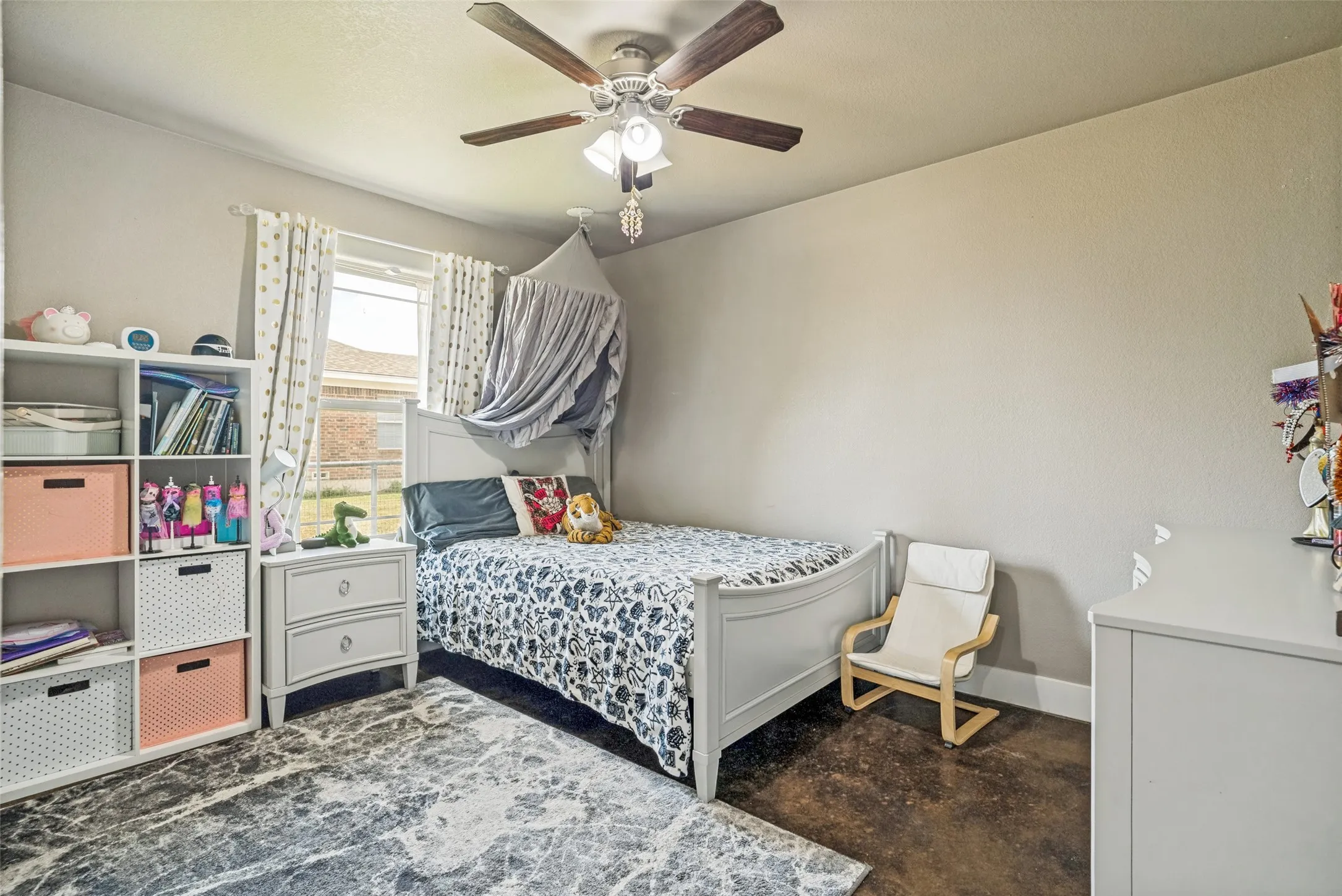 Single Family Residence For Sale in Parker County , 816 W Park Avenue, Weatherford, Texas 76086, 4 Bedroom, 2 Bathroom, 2 Garage spaces, 1,850 Sqft, built in 2017, Price $398,000, mls#21348614, Real Estate Agent in Weatherford, Homes For Sale in Parker county, Homes For Sale in Weatherford, Realtor in Weatherford Texas, Real Estate Brokerage Independent Realty Texas, Luminita Cordes Realtor