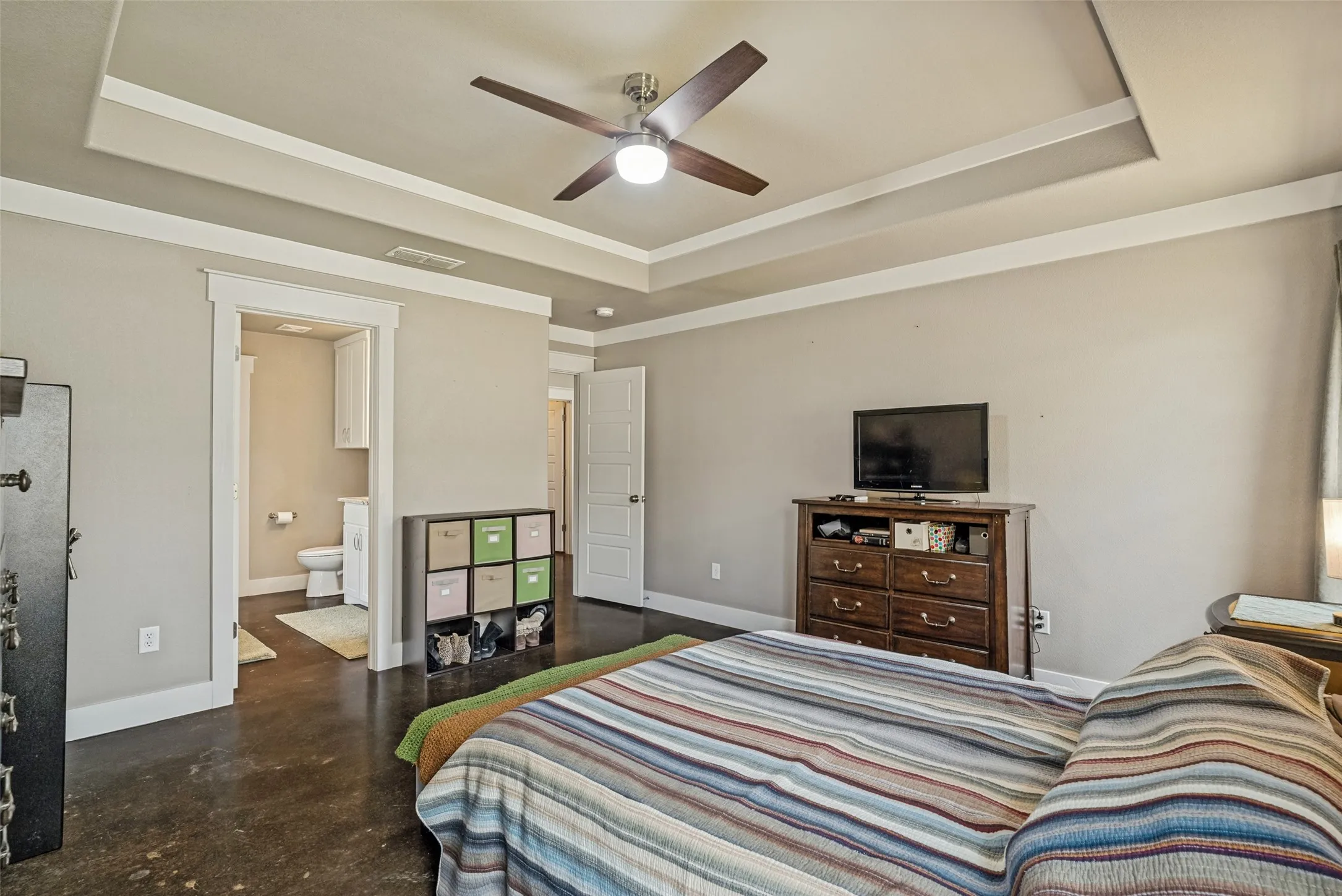 Single Family Residence For Sale in Parker County , 816 W Park Avenue, Weatherford, Texas 76086, 4 Bedroom, 2 Bathroom, 2 Garage spaces, 1,850 Sqft, built in 2017, Price $398,000, mls#21348614, Real Estate Agent in Weatherford, Homes For Sale in Parker county, Homes For Sale in Weatherford, Realtor in Weatherford Texas, Real Estate Brokerage Independent Realty Texas, Luminita Cordes Realtor