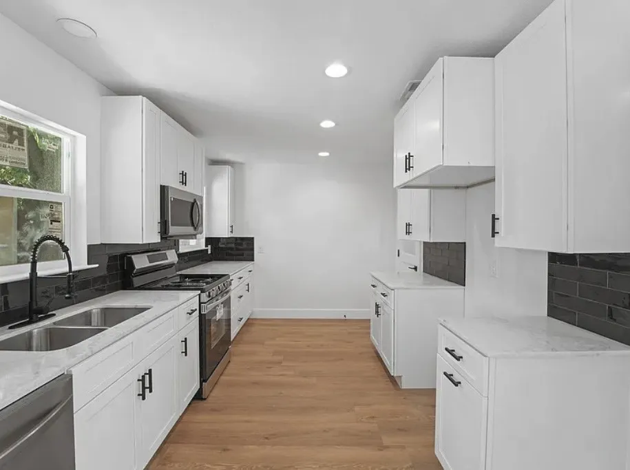 Single Family Residence For Rent in Dallas County , 10746 Cotillion Drive, Dallas, Texas 75228, 4 Bedroom, 2 Bathroom, Garage spaces, 1,330 Sqft, built in 1954, mls#21348655, Real Estate Agent in Dallas, Homes For Rent in Dallas county, Homes For Rent in Dallas, Realtor in Dallas Texas, Real Estate Brokerage Independent Realty Texas, Luminita Cordes Realtor