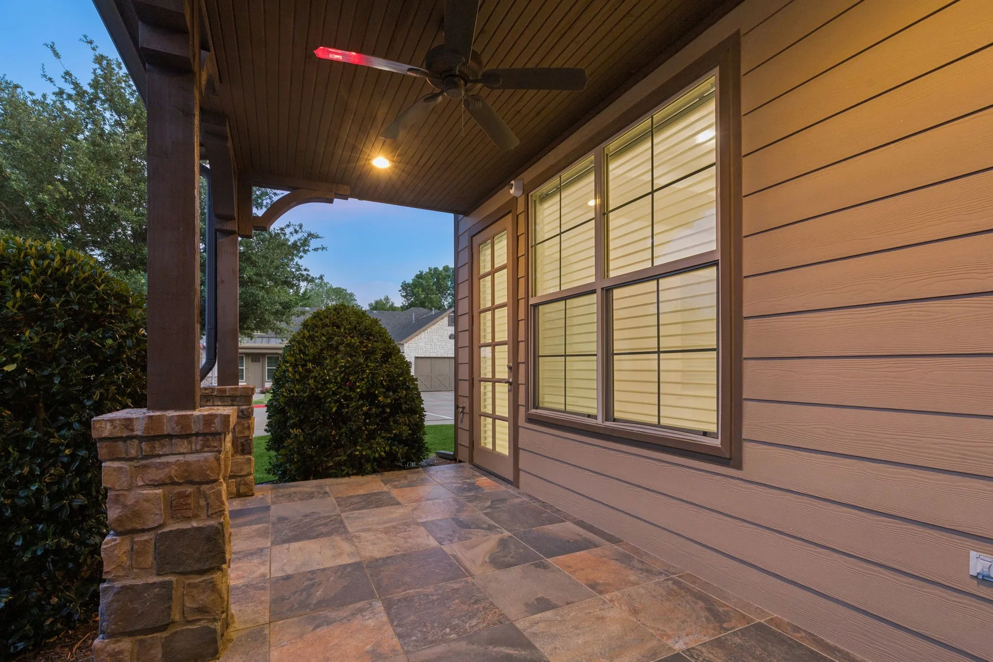 Condominium For Sale in Tarrant County , 441 Watermere Drive, Southlake, Texas 76092, 2 Bedroom, 3 Bathroom, 2 Garage spaces, 2,109 Sqft, built in 2013, mls#21346883, Real Estate Agent in Southlake, Homes For Sale in Tarrant county, Homes For Sale in Southlake, Realtor in Southlake Texas, Real Estate Brokerage Independent Realty Texas, Luminita Cordes Realtor