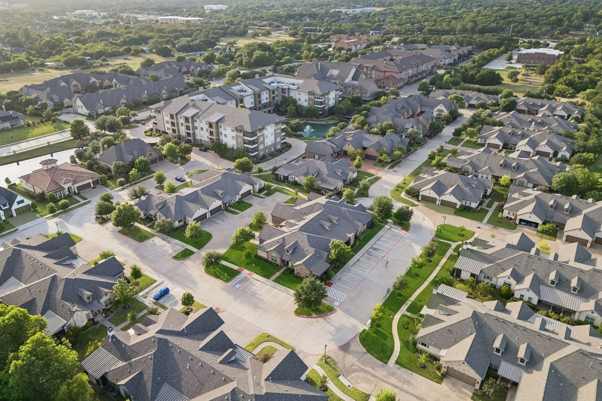 Condominium For Sale in Tarrant County , 441 Watermere Drive, Southlake, Texas 76092, 2 Bedroom, 3 Bathroom, 2 Garage spaces, 2,109 Sqft, built in 2013, mls#21346883, Real Estate Agent in Southlake, Homes For Sale in Tarrant county, Homes For Sale in Southlake, Realtor in Southlake Texas, Real Estate Brokerage Independent Realty Texas, Luminita Cordes Realtor