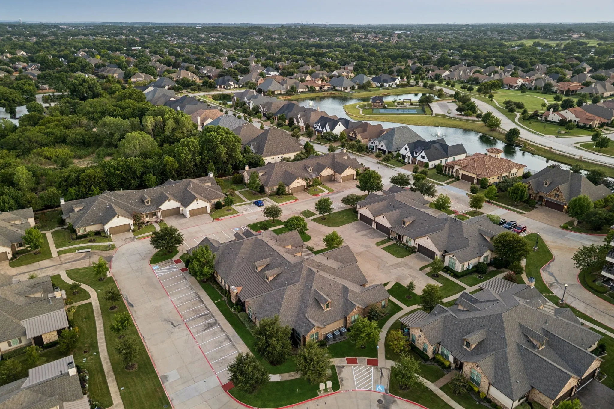 Condominium For Sale in Tarrant County , 441 Watermere Drive, Southlake, Texas 76092, 2 Bedroom, 3 Bathroom, 2 Garage spaces, 2,109 Sqft, built in 2013, mls#21346883, Real Estate Agent in Southlake, Homes For Sale in Tarrant county, Homes For Sale in Southlake, Realtor in Southlake Texas, Real Estate Brokerage Independent Realty Texas, Luminita Cordes Realtor