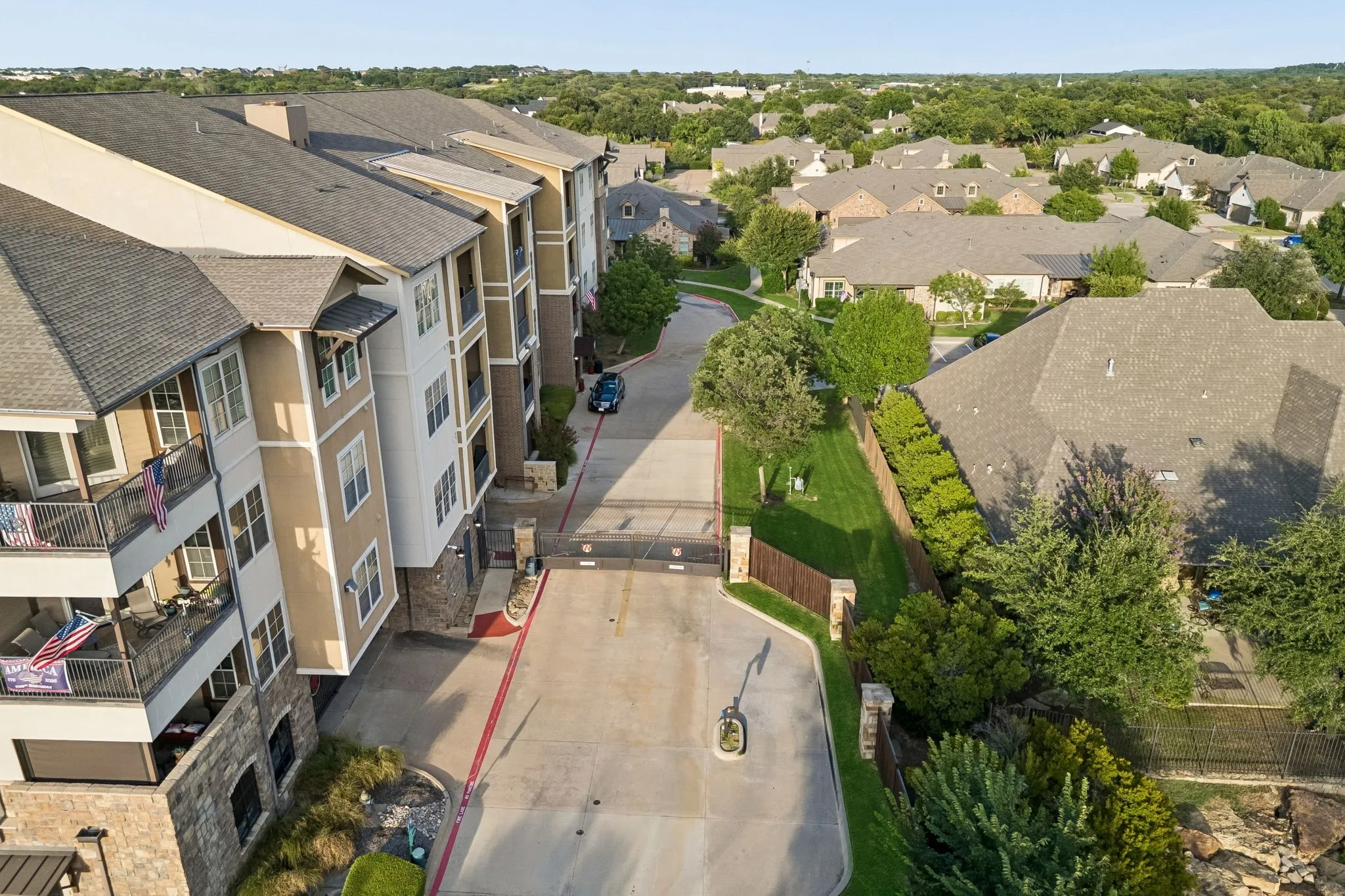 Condominium For Sale in Tarrant County , 441 Watermere Drive, Southlake, Texas 76092, 2 Bedroom, 3 Bathroom, 2 Garage spaces, 2,109 Sqft, built in 2013, mls#21346883, Real Estate Agent in Southlake, Homes For Sale in Tarrant county, Homes For Sale in Southlake, Realtor in Southlake Texas, Real Estate Brokerage Independent Realty Texas, Luminita Cordes Realtor