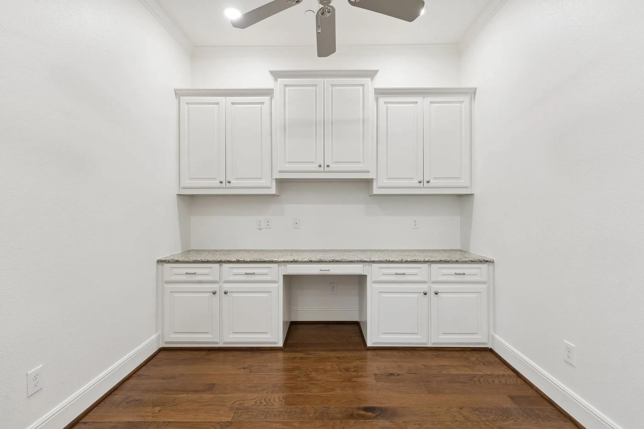 Condominium For Sale in Tarrant County , 441 Watermere Drive, Southlake, Texas 76092, 2 Bedroom, 3 Bathroom, 2 Garage spaces, 2,109 Sqft, built in 2013, mls#21346883, Real Estate Agent in Southlake, Homes For Sale in Tarrant county, Homes For Sale in Southlake, Realtor in Southlake Texas, Real Estate Brokerage Independent Realty Texas, Luminita Cordes Realtor