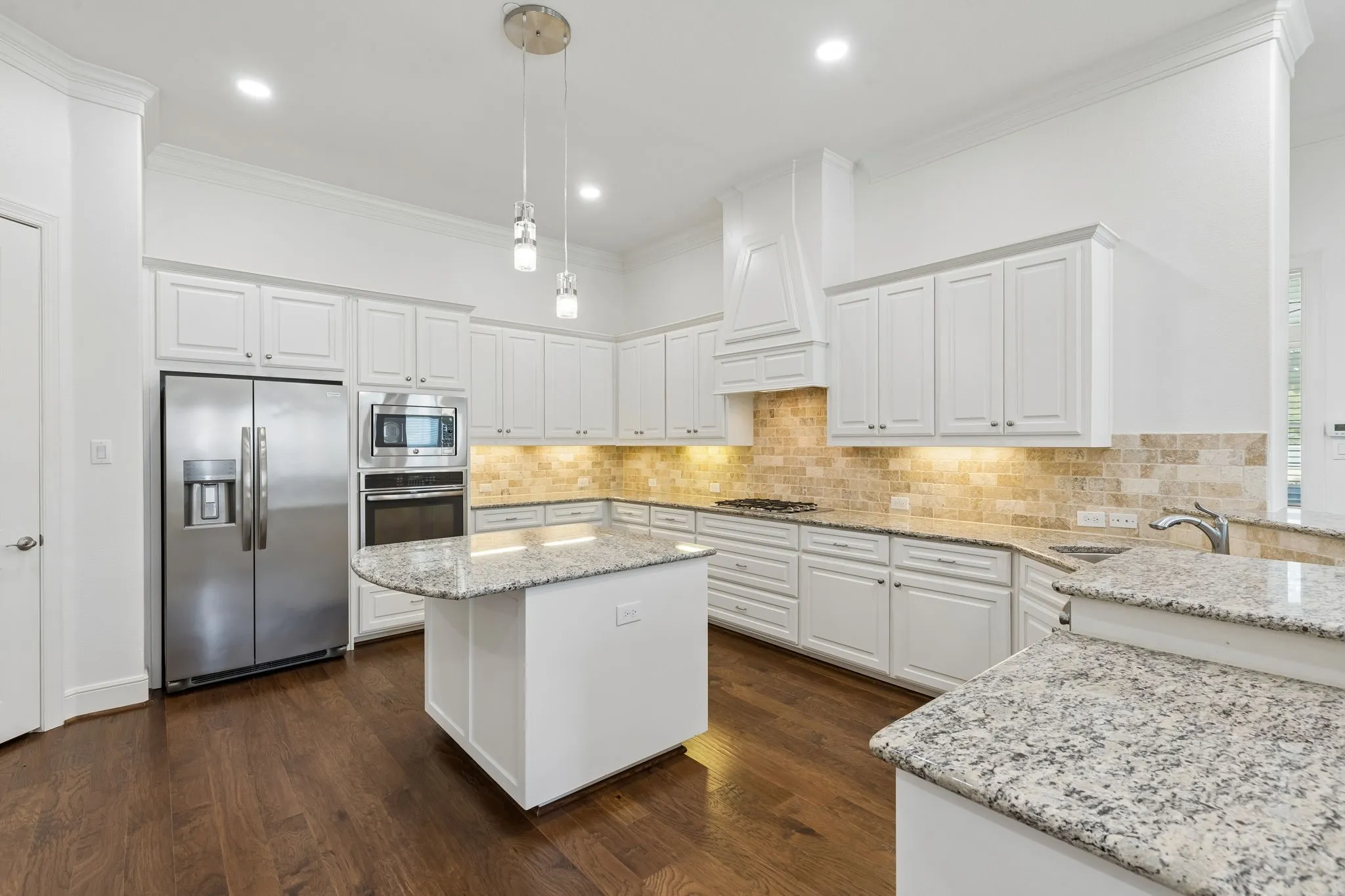 Condominium For Sale in Tarrant County , 441 Watermere Drive, Southlake, Texas 76092, 2 Bedroom, 3 Bathroom, 2 Garage spaces, 2,109 Sqft, built in 2013, mls#21346883, Real Estate Agent in Southlake, Homes For Sale in Tarrant county, Homes For Sale in Southlake, Realtor in Southlake Texas, Real Estate Brokerage Independent Realty Texas, Luminita Cordes Realtor