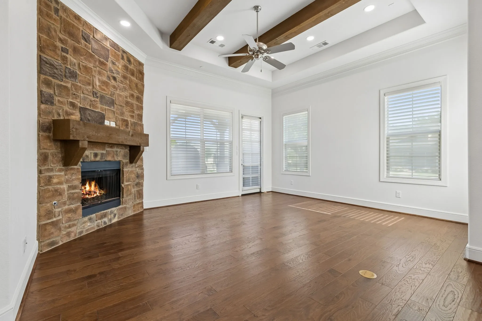 Condominium For Sale in Tarrant County , 441 Watermere Drive, Southlake, Texas 76092, 2 Bedroom, 3 Bathroom, 2 Garage spaces, 2,109 Sqft, built in 2013, mls#21346883, Real Estate Agent in Southlake, Homes For Sale in Tarrant county, Homes For Sale in Southlake, Realtor in Southlake Texas, Real Estate Brokerage Independent Realty Texas, Luminita Cordes Realtor