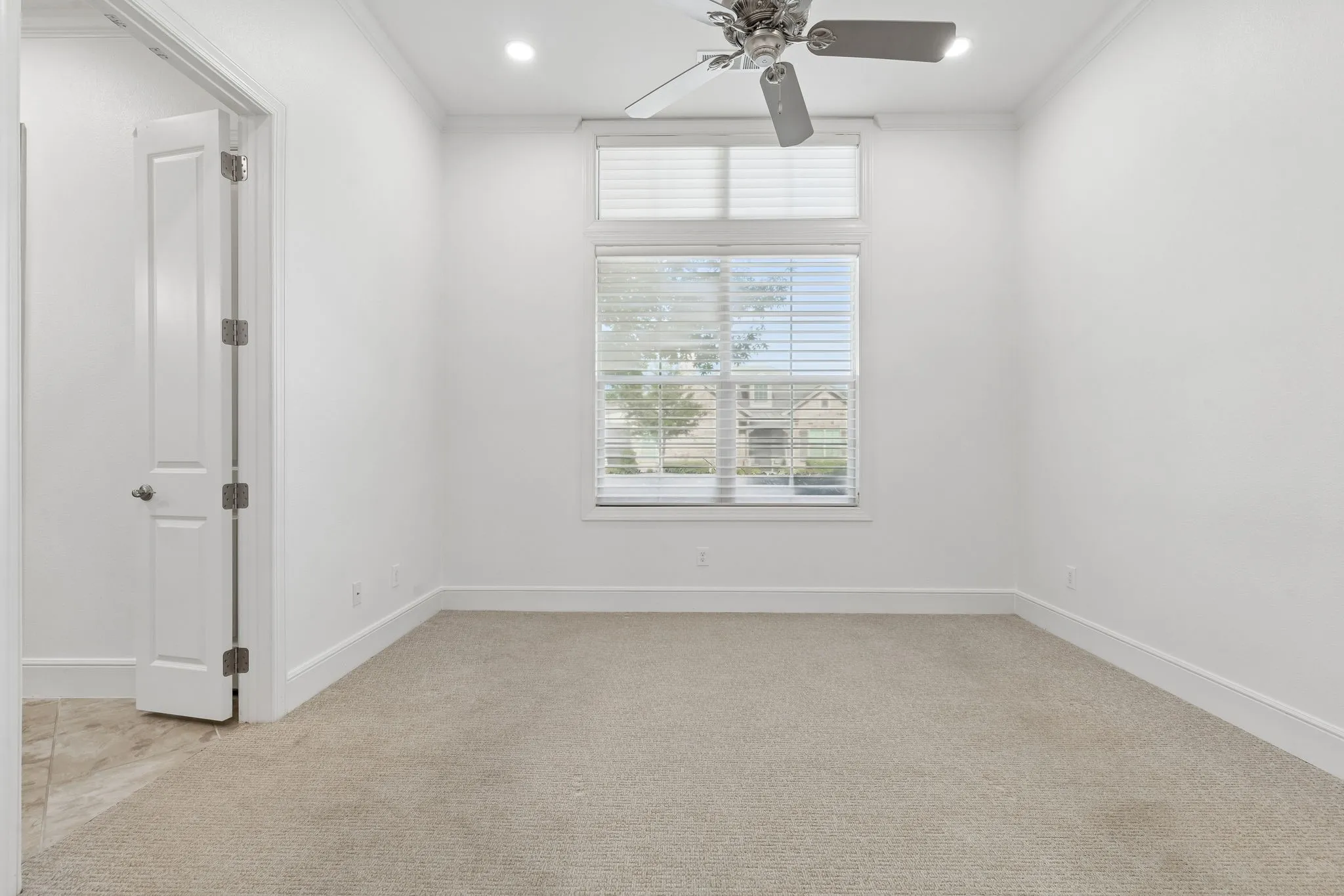Condominium For Sale in Tarrant County , 441 Watermere Drive, Southlake, Texas 76092, 2 Bedroom, 3 Bathroom, 2 Garage spaces, 2,109 Sqft, built in 2013, mls#21346883, Real Estate Agent in Southlake, Homes For Sale in Tarrant county, Homes For Sale in Southlake, Realtor in Southlake Texas, Real Estate Brokerage Independent Realty Texas, Luminita Cordes Realtor
