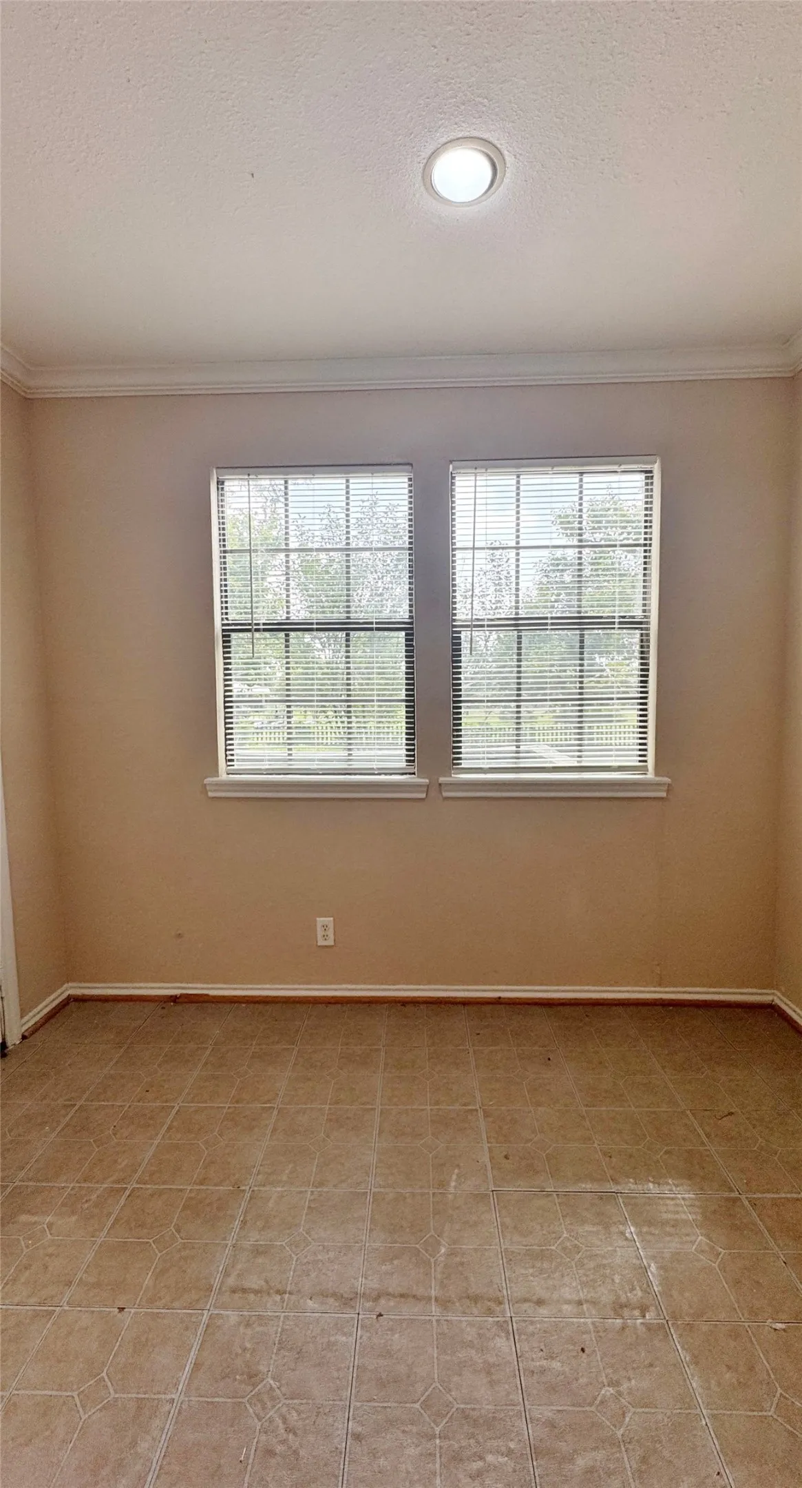 Single Family Residence For Rent in Henderson County , 304 Boot Ranch Road, Trinidad, Texas 75163, 3 Bedroom, 2 Bathroom, Garage spaces, 1,292 Sqft, built in 1994, mls#21348658, Real Estate Agent in Trinidad, Homes For Rent in Henderson county, Homes For Rent in Trinidad, Realtor in Trinidad Texas, Real Estate Brokerage Independent Realty Texas, Luminita Cordes Realtor