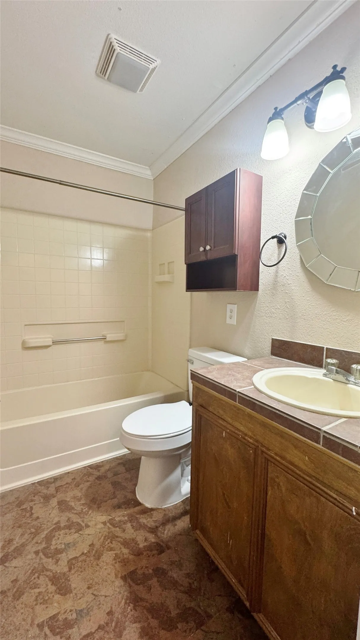 Single Family Residence For Rent in Henderson County , 304 Boot Ranch Road, Trinidad, Texas 75163, 3 Bedroom, 2 Bathroom, Garage spaces, 1,292 Sqft, built in 1994, mls#21348658, Real Estate Agent in Trinidad, Homes For Rent in Henderson county, Homes For Rent in Trinidad, Realtor in Trinidad Texas, Real Estate Brokerage Independent Realty Texas, Luminita Cordes Realtor