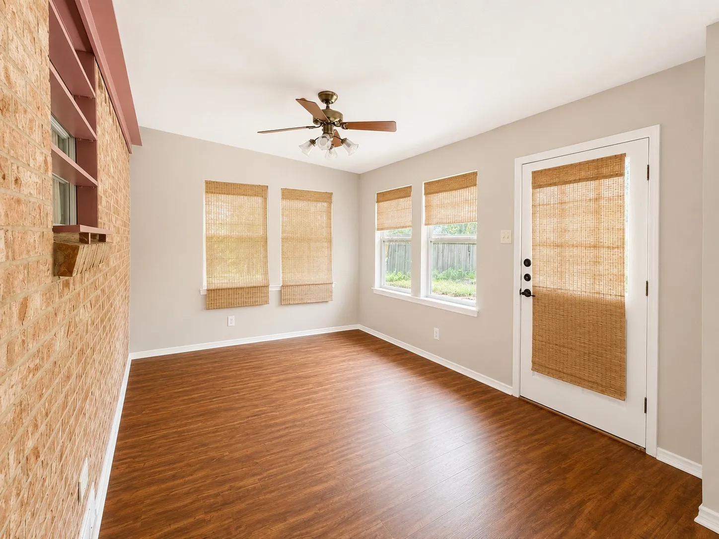 Single Family Residence For Sale in Dallas County , 13630 Willow Bend Road, Dallas, Texas 75240, 3 Bedroom, 2 Bathroom, 2 Garage spaces, 1,646 Sqft, built in 1965, mls#21341745, Real Estate Agent in Dallas, Homes For Sale in Dallas county, Homes For Sale in Dallas, Realtor in Dallas Texas, Real Estate Brokerage Independent Realty Texas, Luminita Cordes Realtor