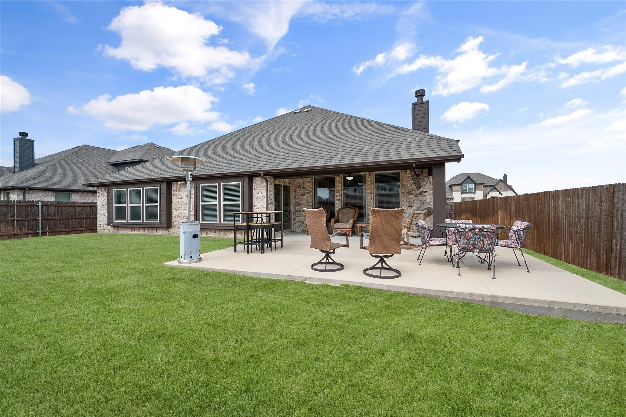 Single Family Residence For Sale in Ellis County , 644 Winters Drive, Waxahachie, Texas 75165, 4 Bedrooms, 3 Bathrooms, 2 Garage spaces, 2,458 Sqft, built in 2022, Price $470,000, mls#21348649, Real Estate Agent in Waxahachie, Homes For Sale in Ellis county, Homes For Sale in Waxahachie, Realtor in Waxahachie Texas, Real Estate Brokerage Independent Realty Texas, Luminita Cordes Realtor