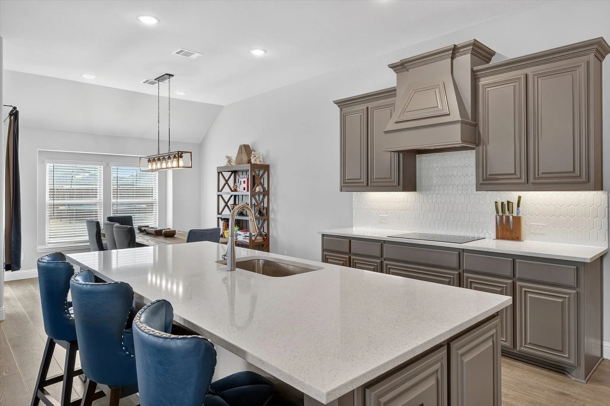 Single Family Residence For Sale in Ellis County , 644 Winters Drive, Waxahachie, Texas 75165, 4 Bedrooms, 3 Bathrooms, 2 Garage spaces, 2,458 Sqft, built in 2022, Price $470,000, mls#21348649, Real Estate Agent in Waxahachie, Homes For Sale in Ellis county, Homes For Sale in Waxahachie, Realtor in Waxahachie Texas, Real Estate Brokerage Independent Realty Texas, Luminita Cordes Realtor