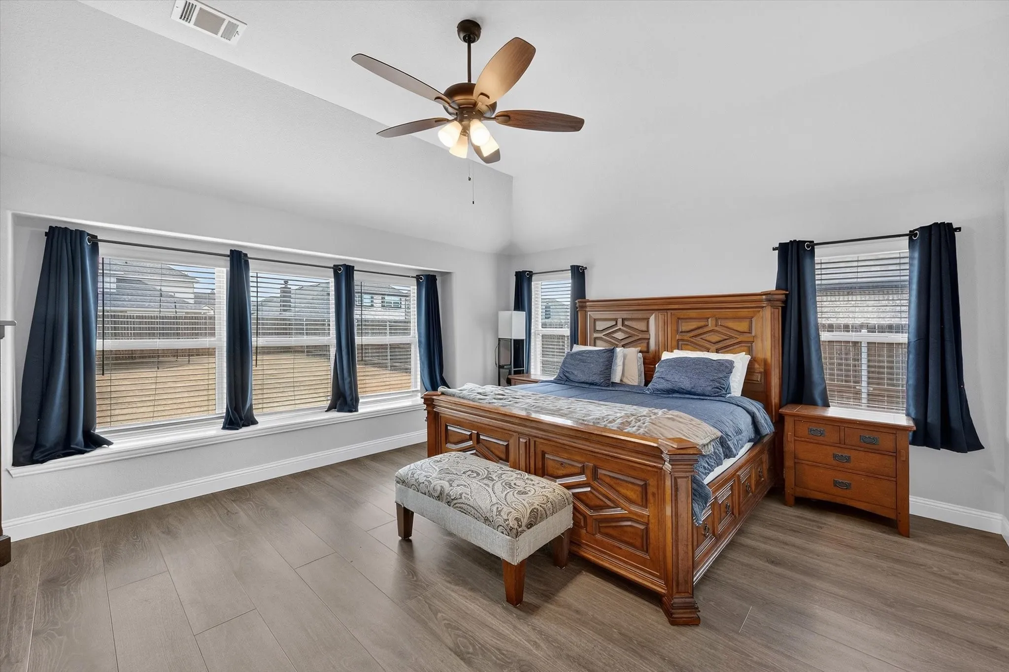 Single Family Residence For Sale in Ellis County , 644 Winters Drive, Waxahachie, Texas 75165, 4 Bedrooms, 3 Bathrooms, 2 Garage spaces, 2,458 Sqft, built in 2022, Price $470,000, mls#21348649, Real Estate Agent in Waxahachie, Homes For Sale in Ellis county, Homes For Sale in Waxahachie, Realtor in Waxahachie Texas, Real Estate Brokerage Independent Realty Texas, Luminita Cordes Realtor