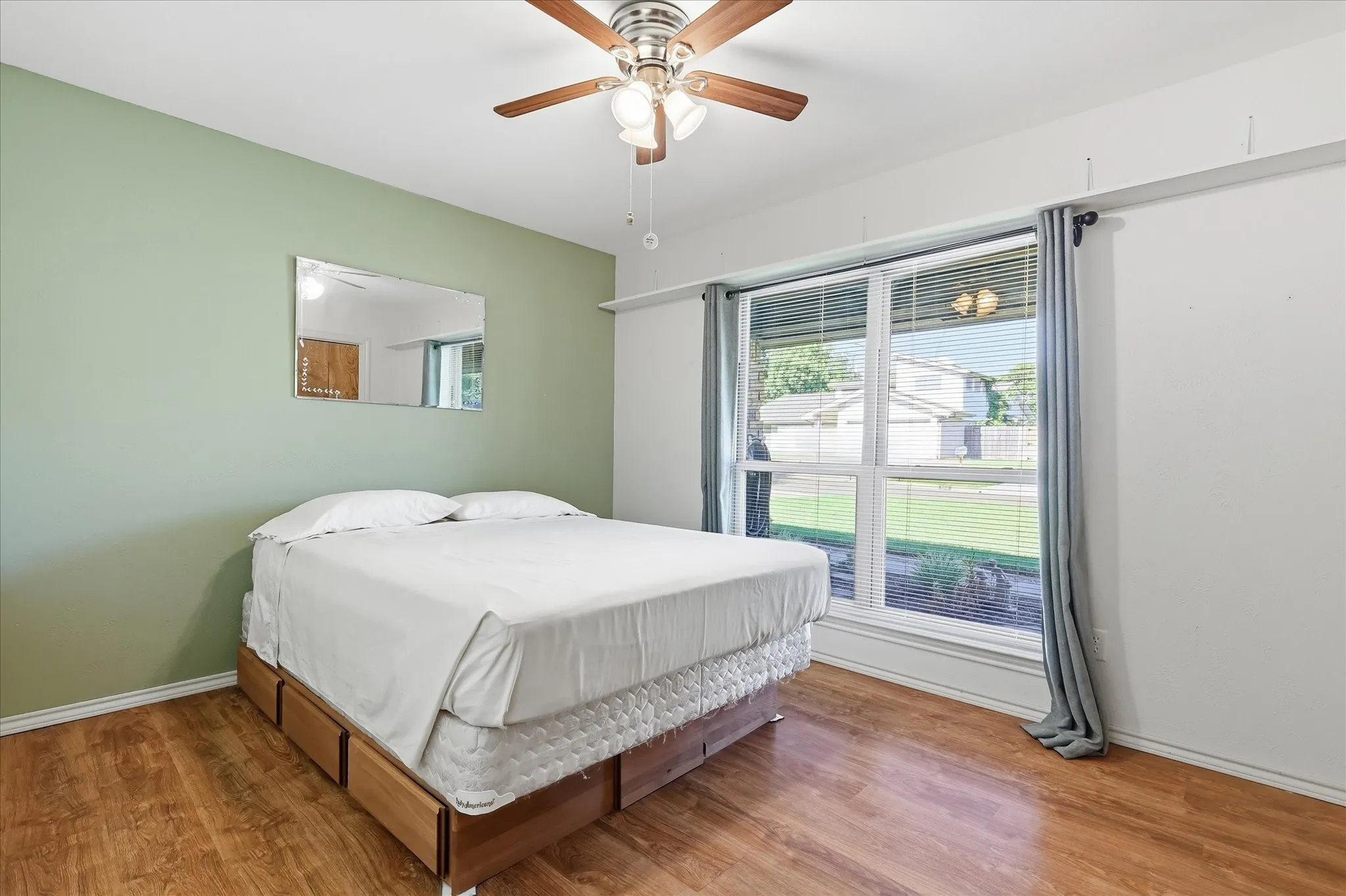 Single Family Residence For Sale in Tarrant County , 2509 Radcliffe Drive, Arlington, Texas 76012, 4 Bedroom, 3 Bathroom, 2 Garage spaces, 2,225 Sqft, built in 1977, mls#21343131, Real Estate Agent in Arlington, Homes For Sale in Tarrant county, Homes For Sale in Arlington, Realtor in Arlington Texas, Real Estate Brokerage Independent Realty Texas, Luminita Cordes Realtor