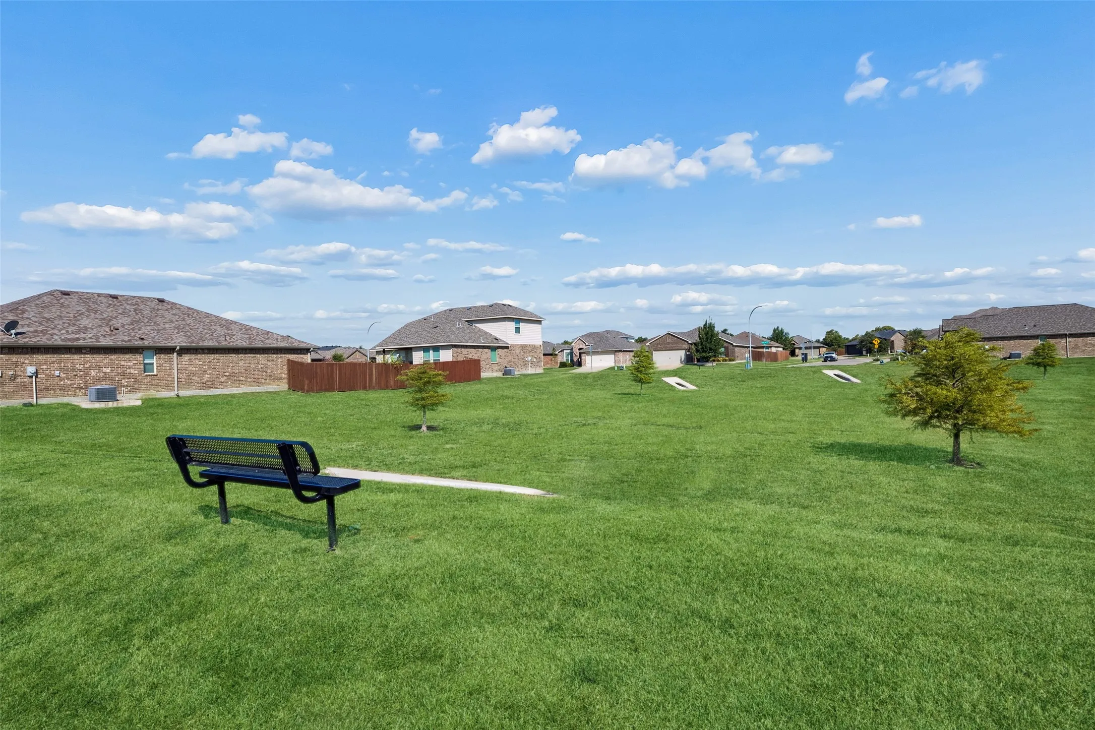 Single Family Residence For Sale in Tarrant County , 4645 Wheatland Drive, Fort Worth, Texas 76179, 3 Bedroom, 2 Bathroom, 2 Garage spaces, 1,560 Sqft, built in 2004, mls#21343287, Real Estate Agent in Fort Worth, Homes For Sale in Tarrant county, Homes For Sale in Fort Worth, Realtor in Fort Worth Texas, Real Estate Brokerage Independent Realty Texas, Luminita Cordes Realtor