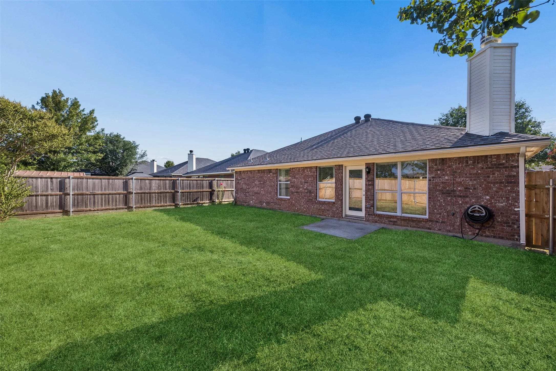 Single Family Residence For Sale in Tarrant County , 4645 Wheatland Drive, Fort Worth, Texas 76179, 3 Bedroom, 2 Bathroom, 2 Garage spaces, 1,560 Sqft, built in 2004, mls#21343287, Real Estate Agent in Fort Worth, Homes For Sale in Tarrant county, Homes For Sale in Fort Worth, Realtor in Fort Worth Texas, Real Estate Brokerage Independent Realty Texas, Luminita Cordes Realtor