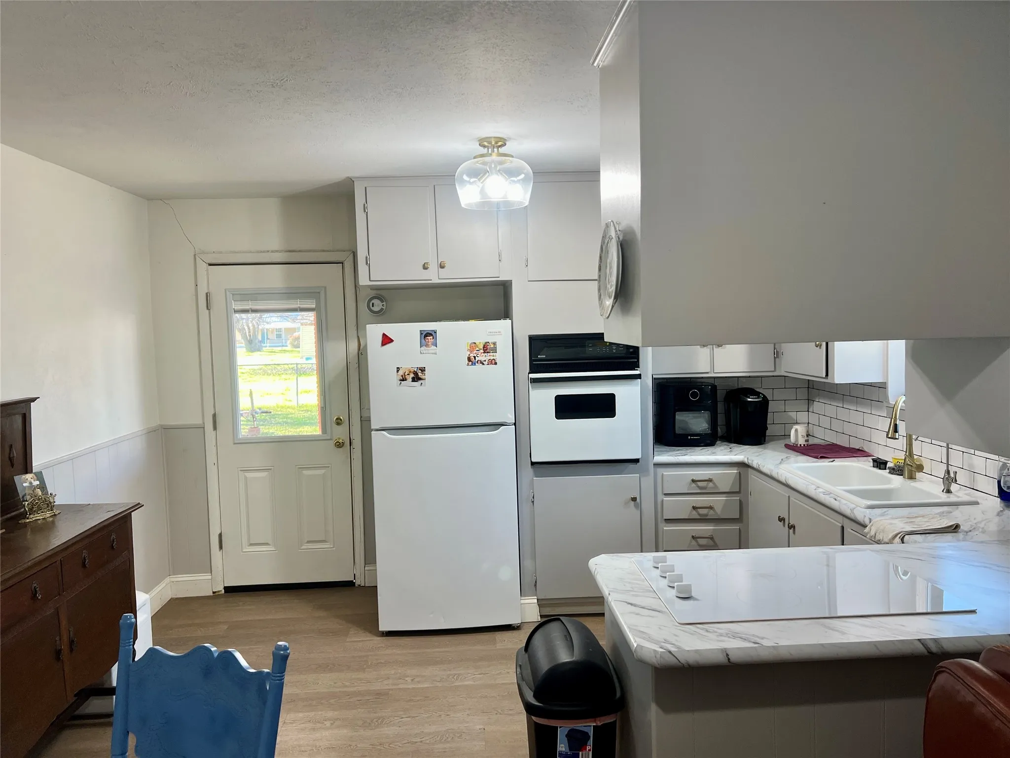 Single Family Residence For Rent in Palo Pinto County , 216 Woodlawn Avenue, Strawn, Texas 76475, 2 Bedroom, 1 Bathroom, Garage spaces, 1,284 Sqft, built in 1970, Price $1,600, mls#21346686, Real Estate Agent in Strawn, Homes For Rent in Palo Pinto county, Homes For Rent in Strawn, Realtor in Strawn Texas, Real Estate Brokerage Independent Realty Texas, Luminita Cordes Realtor