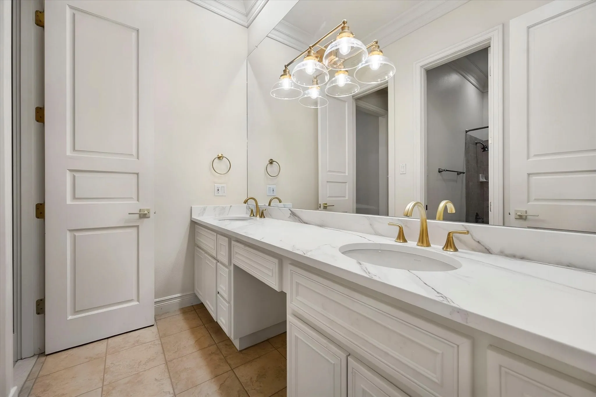 Double sinks in upstairs jack & jill bathroom.