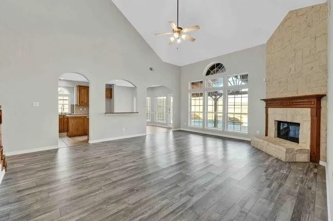 Single Family Residence For Sale in Dallas County , 9102 Hogan Drive, Rowlett, Texas 75089, 5 Bedroom, 4 Bathroom, 2 Garage spaces, 3,191 Sqft, built in 2003, mls#21333900, Real Estate Agent in Rowlett, Homes For Sale in Dallas county, Homes For Sale in Rowlett, Realtor in Rowlett Texas, Real Estate Brokerage Independent Realty Texas, Luminita Cordes Realtor