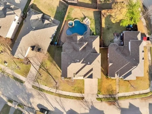 Single Family Residence For Sale in Dallas County , 9102 Hogan Drive, Rowlett, Texas 75089, 5 Bedroom, 4 Bathroom, 2 Garage spaces, 3,191 Sqft, built in 2003, mls#21333900, Real Estate Agent in Rowlett, Homes For Sale in Dallas county, Homes For Sale in Rowlett, Realtor in Rowlett Texas, Real Estate Brokerage Independent Realty Texas, Luminita Cordes Realtor