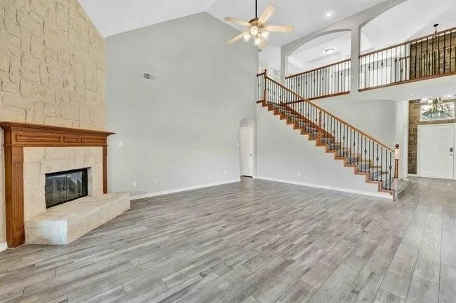 Single Family Residence For Sale in Dallas County , 9102 Hogan Drive, Rowlett, Texas 75089, 5 Bedroom, 4 Bathroom, 2 Garage spaces, 3,191 Sqft, built in 2003, mls#21333900, Real Estate Agent in Rowlett, Homes For Sale in Dallas county, Homes For Sale in Rowlett, Realtor in Rowlett Texas, Real Estate Brokerage Independent Realty Texas, Luminita Cordes Realtor