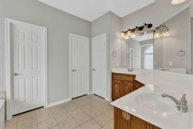 Single Family Residence For Sale in Dallas County , 9102 Hogan Drive, Rowlett, Texas 75089, 5 Bedroom, 4 Bathroom, 2 Garage spaces, 3,191 Sqft, built in 2003, mls#21333900, Real Estate Agent in Rowlett, Homes For Sale in Dallas county, Homes For Sale in Rowlett, Realtor in Rowlett Texas, Real Estate Brokerage Independent Realty Texas, Luminita Cordes Realtor