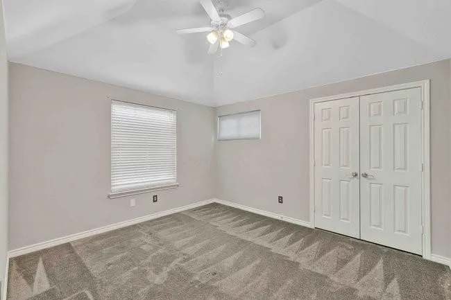 Single Family Residence For Sale in Dallas County , 9102 Hogan Drive, Rowlett, Texas 75089, 5 Bedroom, 4 Bathroom, 2 Garage spaces, 3,191 Sqft, built in 2003, mls#21333900, Real Estate Agent in Rowlett, Homes For Sale in Dallas county, Homes For Sale in Rowlett, Realtor in Rowlett Texas, Real Estate Brokerage Independent Realty Texas, Luminita Cordes Realtor