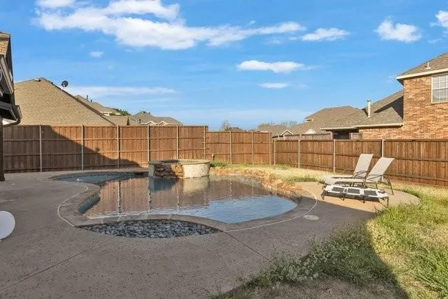 Single Family Residence For Sale in Dallas County , 9102 Hogan Drive, Rowlett, Texas 75089, 5 Bedroom, 4 Bathroom, 2 Garage spaces, 3,191 Sqft, built in 2003, mls#21333900, Real Estate Agent in Rowlett, Homes For Sale in Dallas county, Homes For Sale in Rowlett, Realtor in Rowlett Texas, Real Estate Brokerage Independent Realty Texas, Luminita Cordes Realtor