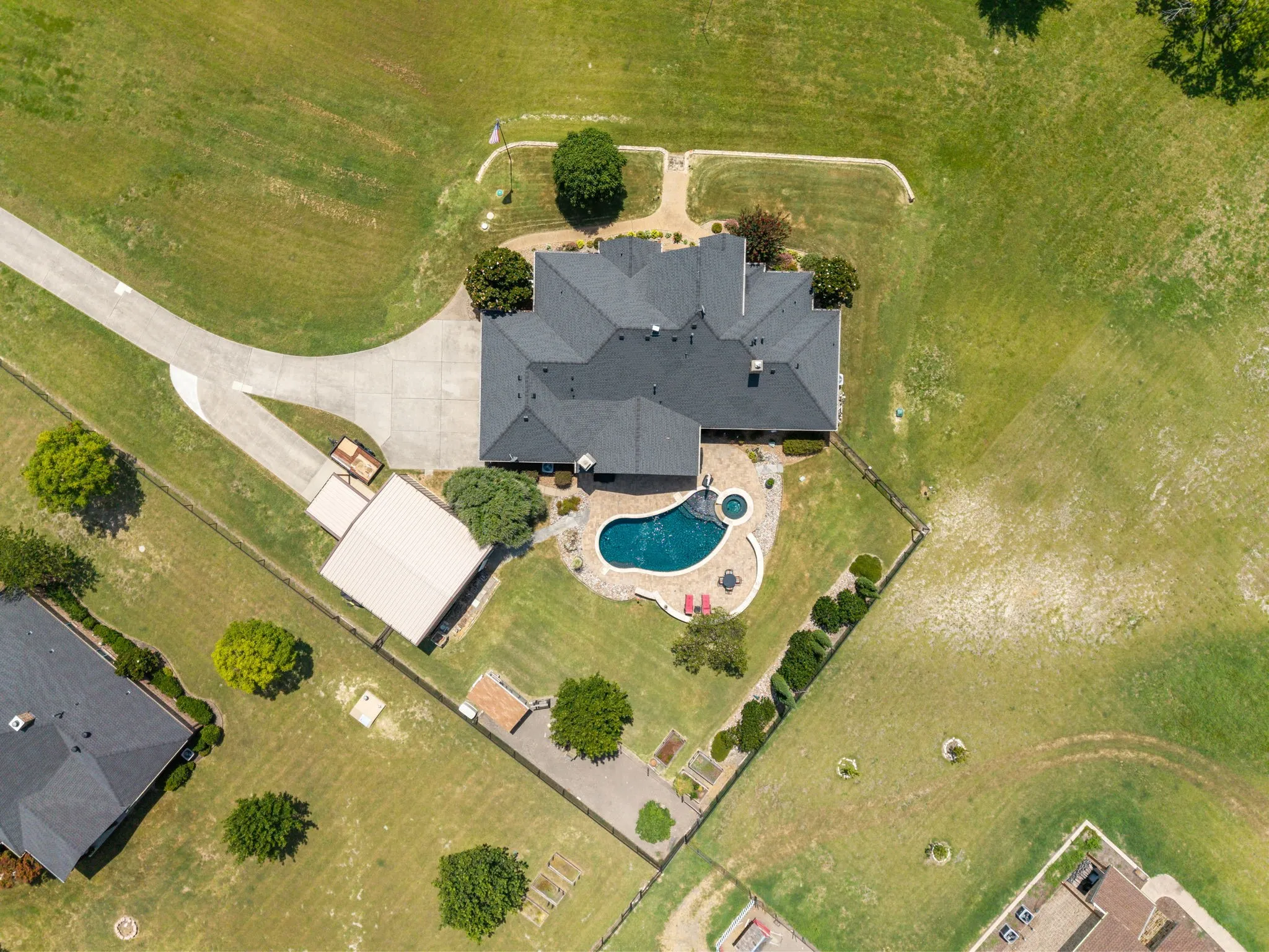 Single Family Residence For Sale in Collin County , 17155 County Road 605, Farmersville, Texas 75442, 4 Bedroom, 4 Bathroom, 3 Garage spaces, 3,084 Sqft, built in 2008, mls#21348149, Real Estate Agent in Farmersville, Homes For Sale in Collin county, Homes For Sale in Farmersville, Realtor in Farmersville Texas, Real Estate Brokerage Independent Realty Texas, Luminita Cordes Realtor