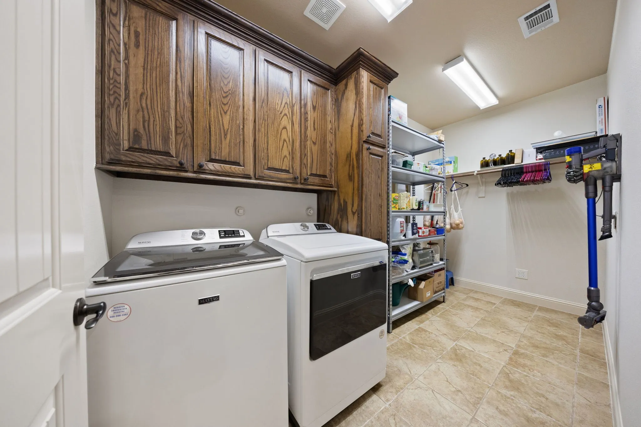 Single Family Residence For Sale in Collin County , 17155 County Road 605, Farmersville, Texas 75442, 4 Bedroom, 4 Bathroom, 3 Garage spaces, 3,084 Sqft, built in 2008, mls#21348149, Real Estate Agent in Farmersville, Homes For Sale in Collin county, Homes For Sale in Farmersville, Realtor in Farmersville Texas, Real Estate Brokerage Independent Realty Texas, Luminita Cordes Realtor