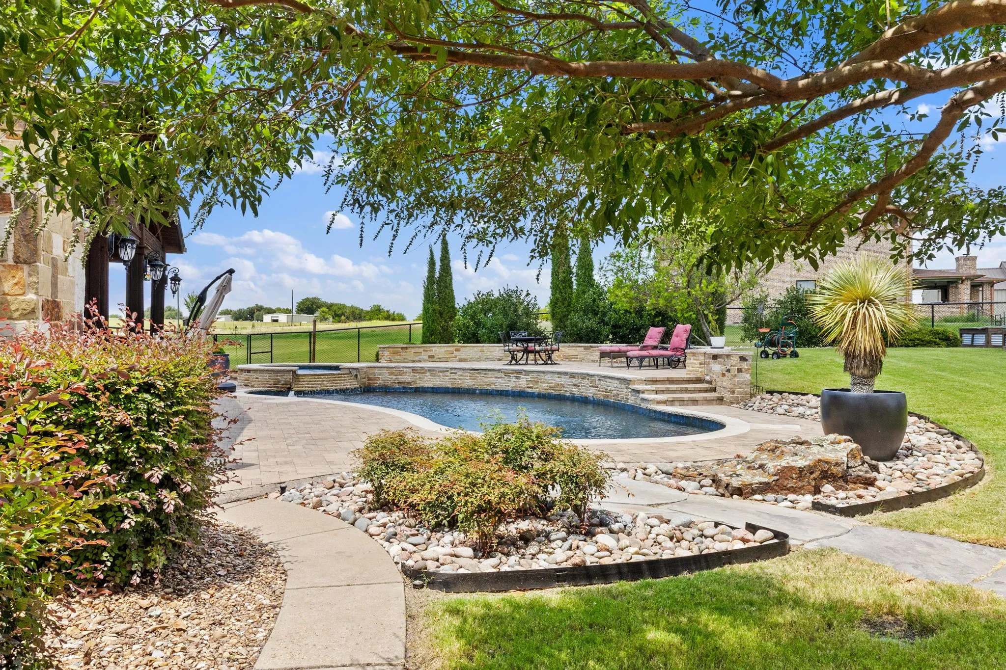Single Family Residence For Sale in Collin County , 17155 County Road 605, Farmersville, Texas 75442, 4 Bedroom, 4 Bathroom, 3 Garage spaces, 3,084 Sqft, built in 2008, mls#21348149, Real Estate Agent in Farmersville, Homes For Sale in Collin county, Homes For Sale in Farmersville, Realtor in Farmersville Texas, Real Estate Brokerage Independent Realty Texas, Luminita Cordes Realtor