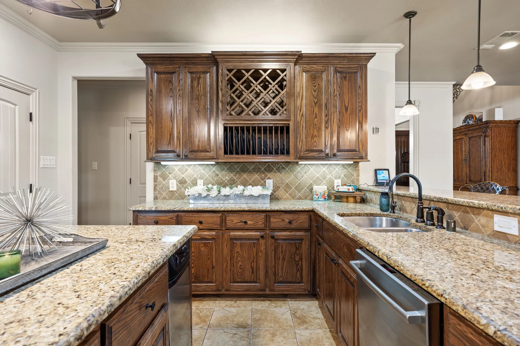 Single Family Residence For Sale in Collin County , 17155 County Road 605, Farmersville, Texas 75442, 4 Bedroom, 4 Bathroom, 3 Garage spaces, 3,084 Sqft, built in 2008, mls#21348149, Real Estate Agent in Farmersville, Homes For Sale in Collin county, Homes For Sale in Farmersville, Realtor in Farmersville Texas, Real Estate Brokerage Independent Realty Texas, Luminita Cordes Realtor