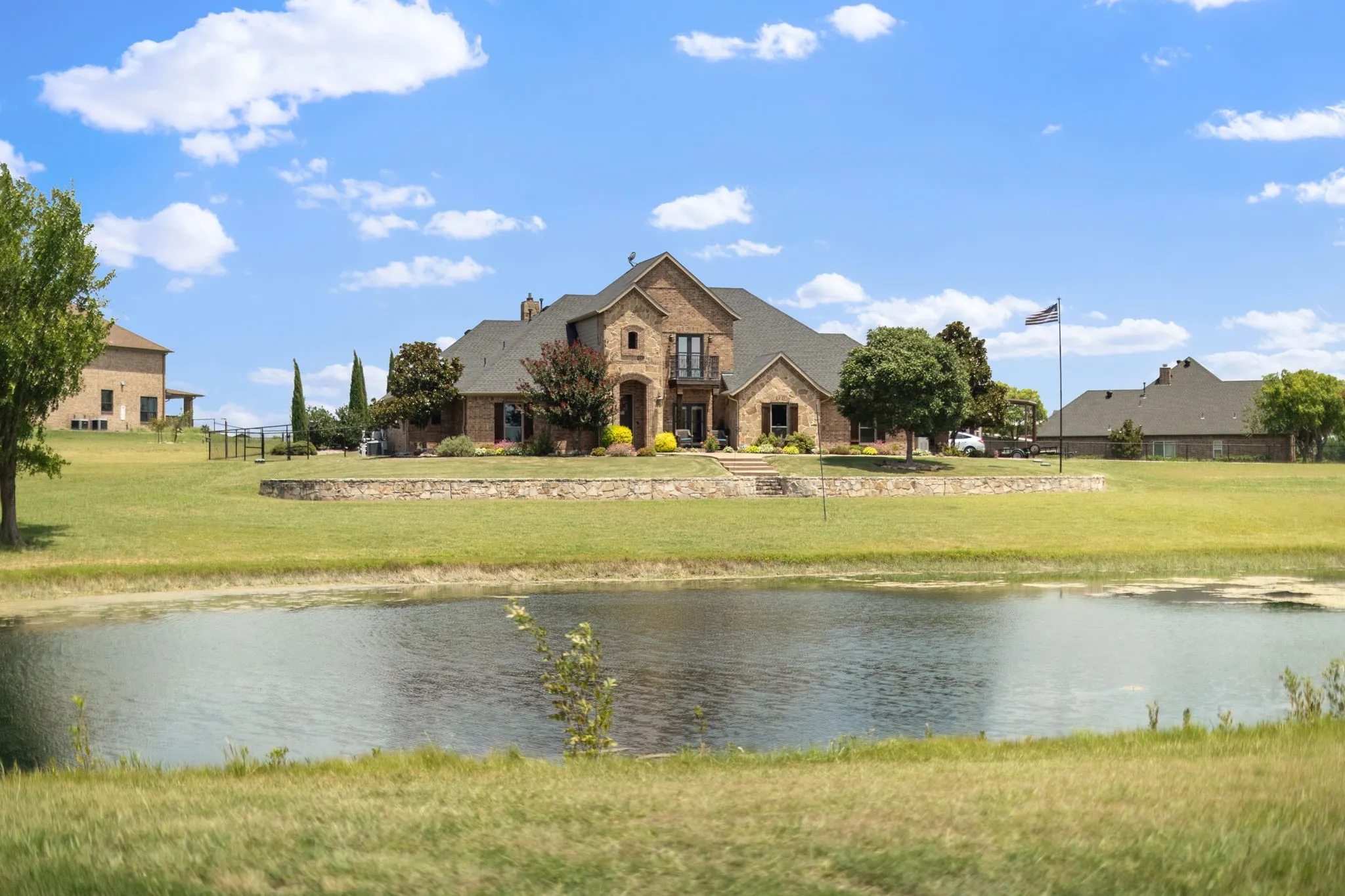 Single Family Residence For Sale in Collin County , 17155 County Road 605, Farmersville, Texas 75442, 4 Bedroom, 4 Bathroom, 3 Garage spaces, 3,084 Sqft, built in 2008, mls#21348149, Real Estate Agent in Farmersville, Homes For Sale in Collin county, Homes For Sale in Farmersville, Realtor in Farmersville Texas, Real Estate Brokerage Independent Realty Texas, Luminita Cordes Realtor