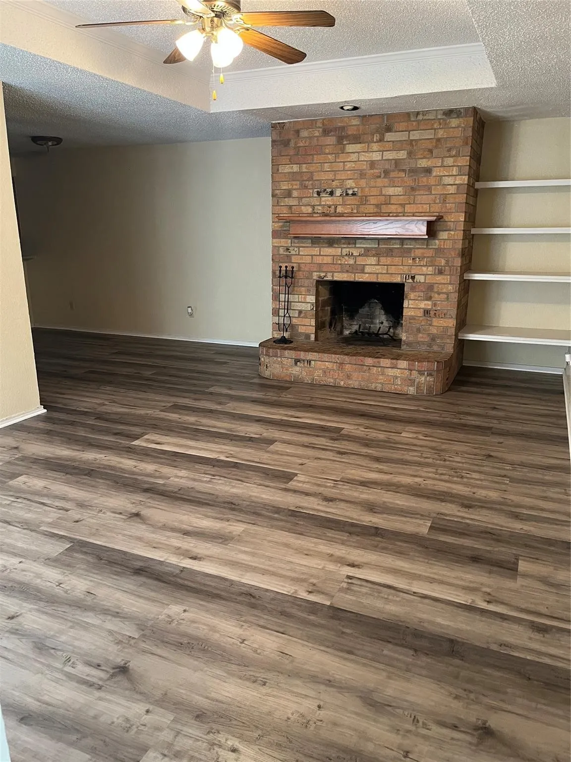 Single Family Residence For Rent in Tarrant County , 7464 Queensbury Circle, Fort Worth, Texas 76133, 2 Bedroom, 2 Bathroom, 2 Garage spaces, 1,106 Sqft, built in 1982, mls#21333354, Real Estate Agent in Fort Worth, Homes For Rent in Tarrant county, Homes For Rent in Fort Worth, Realtor in Fort Worth Texas, Real Estate Brokerage Independent Realty Texas, Luminita Cordes Realtor