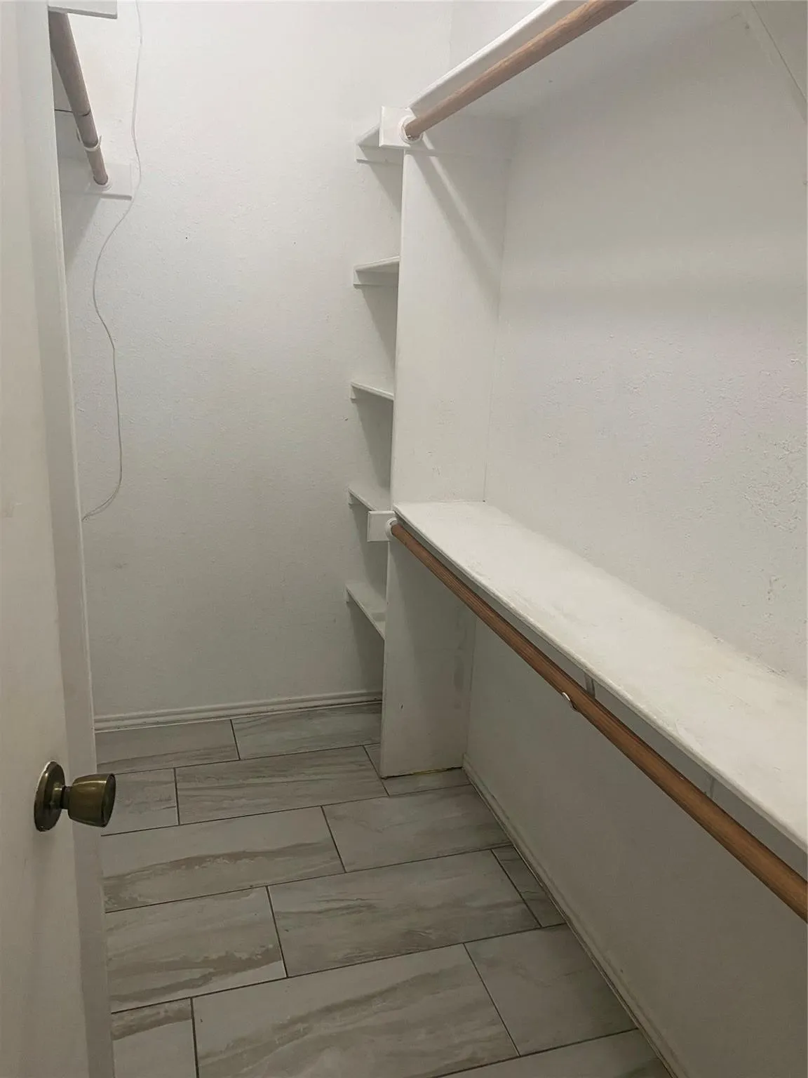 Single Family Residence For Rent in Tarrant County , 7464 Queensbury Circle, Fort Worth, Texas 76133, 2 Bedroom, 2 Bathroom, 2 Garage spaces, 1,106 Sqft, built in 1982, mls#21333354, Real Estate Agent in Fort Worth, Homes For Rent in Tarrant county, Homes For Rent in Fort Worth, Realtor in Fort Worth Texas, Real Estate Brokerage Independent Realty Texas, Luminita Cordes Realtor