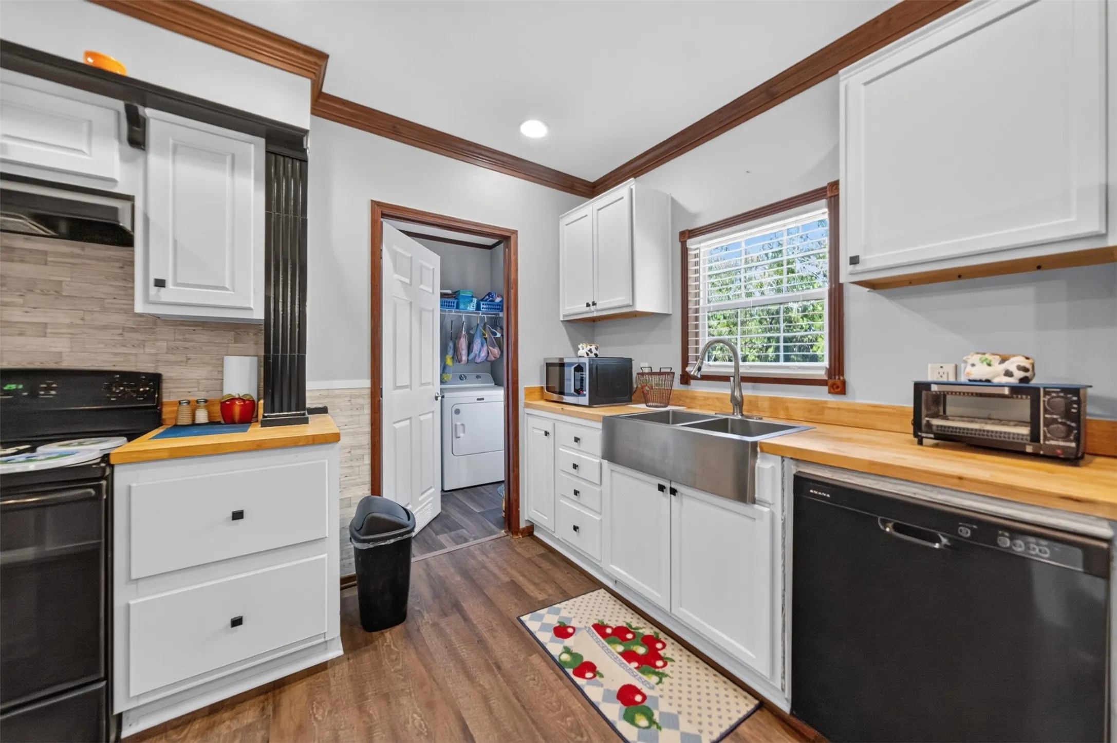 Manufactured Home For Sale in Anderson County , 173 An County Road 2234, Palestine, Texas 75803, 3 Bedroom, 2 Bathroom, Garage spaces, 1,334 Sqft, built in 2012, mls#21347393, Real Estate Agent in Palestine, Homes For Sale in Anderson county, Homes For Sale in Palestine, Realtor in Palestine Texas, Real Estate Brokerage Independent Realty Texas, Luminita Cordes Realtor