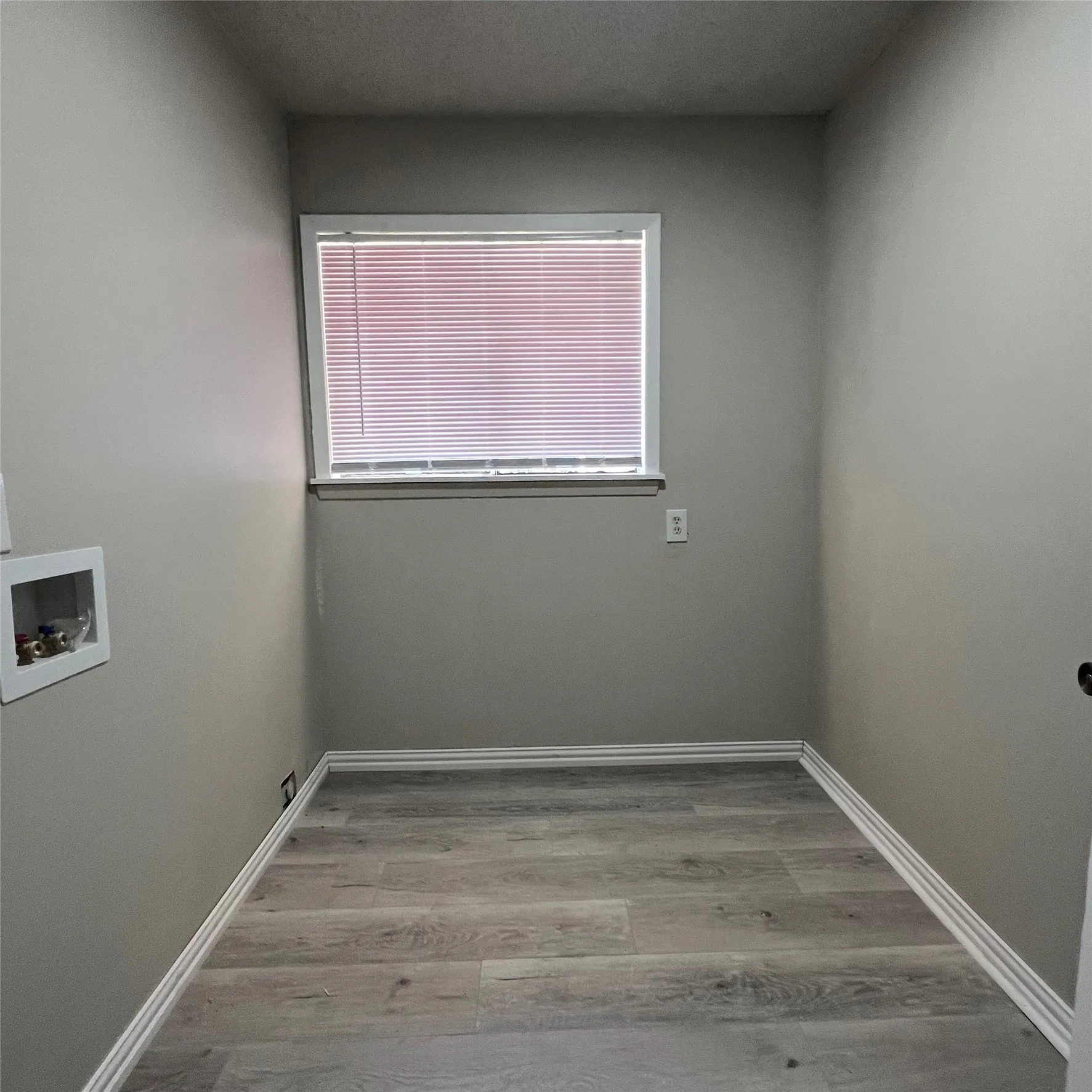Single Family Residence For Sale in Camp County , 403 Montgomery Street, Pittsburg, Texas 75686, 4 Bedroom, 2 Bathroom, Garage spaces, 1,544 Sqft, built in 1972, mls#21343749, Real Estate Agent in Pittsburg, Homes For Sale in Camp county, Homes For Sale in Pittsburg, Realtor in Pittsburg Texas, Real Estate Brokerage Independent Realty Texas, Luminita Cordes Realtor