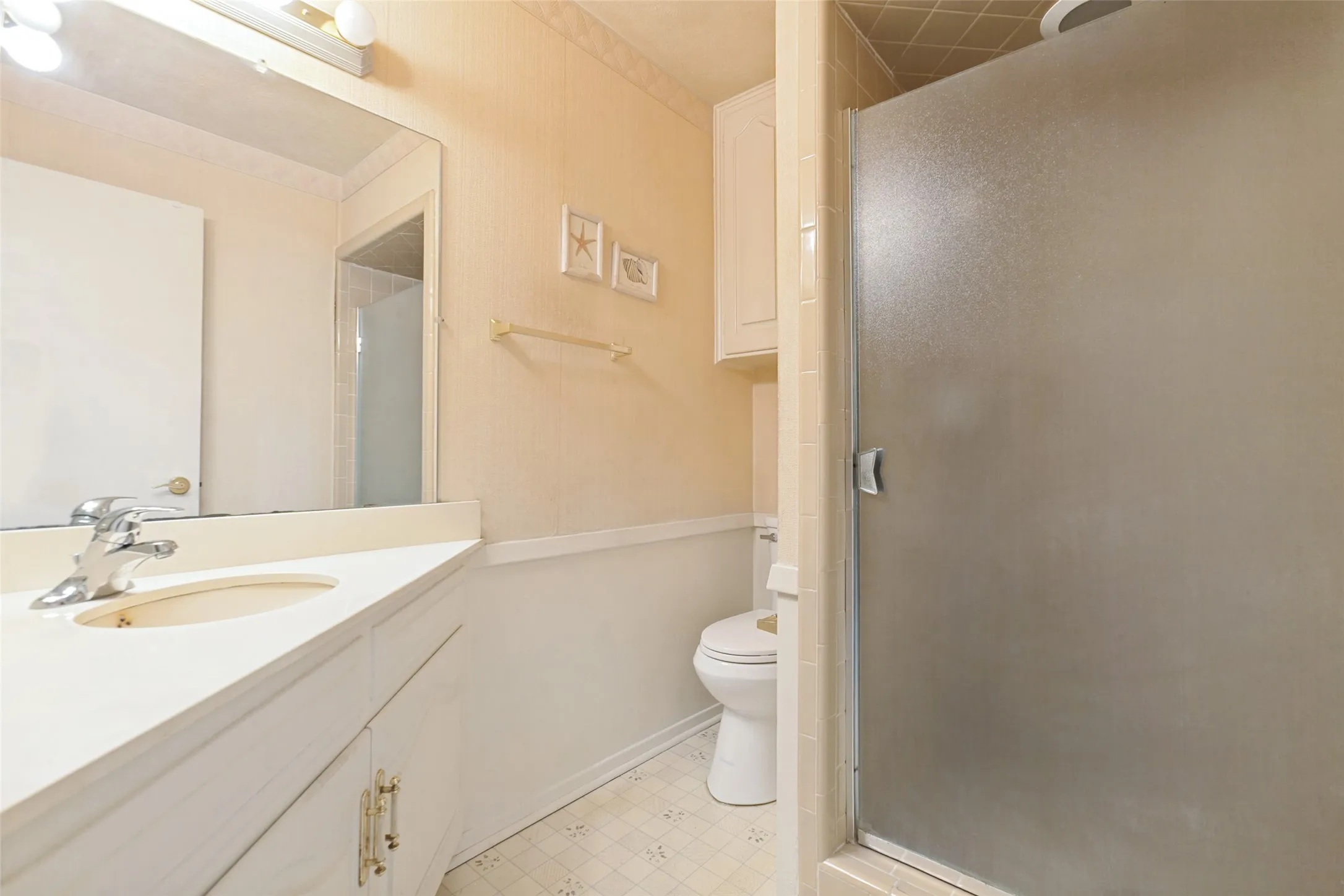 Single Family Residence For Sale in Dallas County , 4091 Killion Drive, Dallas, Texas 75229, 4 Bedrooms, 3 Bathrooms, 2 Garage spaces, 2,449 Sqft, built in 1969, Price $925,000, mls#21348459, Real Estate Agent in Dallas, Homes For Sale in Dallas county, Homes For Sale in Dallas, Realtor in Dallas Texas, Real Estate Brokerage Independent Realty Texas, Luminita Cordes Realtor