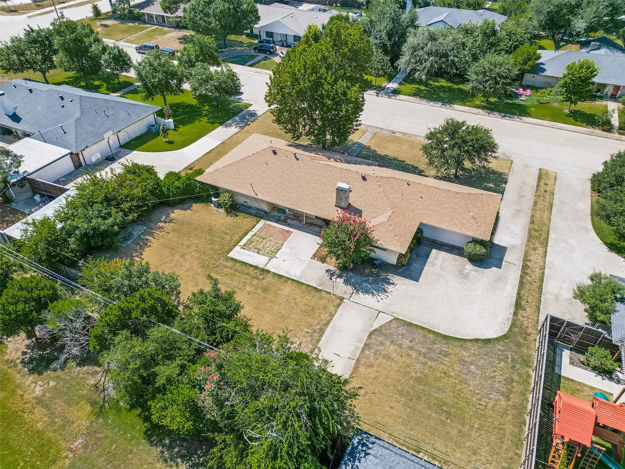 Single Family Residence For Sale in Dallas County , 4091 Killion Drive, Dallas, Texas 75229, 4 Bedrooms, 3 Bathrooms, 2 Garage spaces, 2,449 Sqft, built in 1969, Price $925,000, mls#21348459, Real Estate Agent in Dallas, Homes For Sale in Dallas county, Homes For Sale in Dallas, Realtor in Dallas Texas, Real Estate Brokerage Independent Realty Texas, Luminita Cordes Realtor