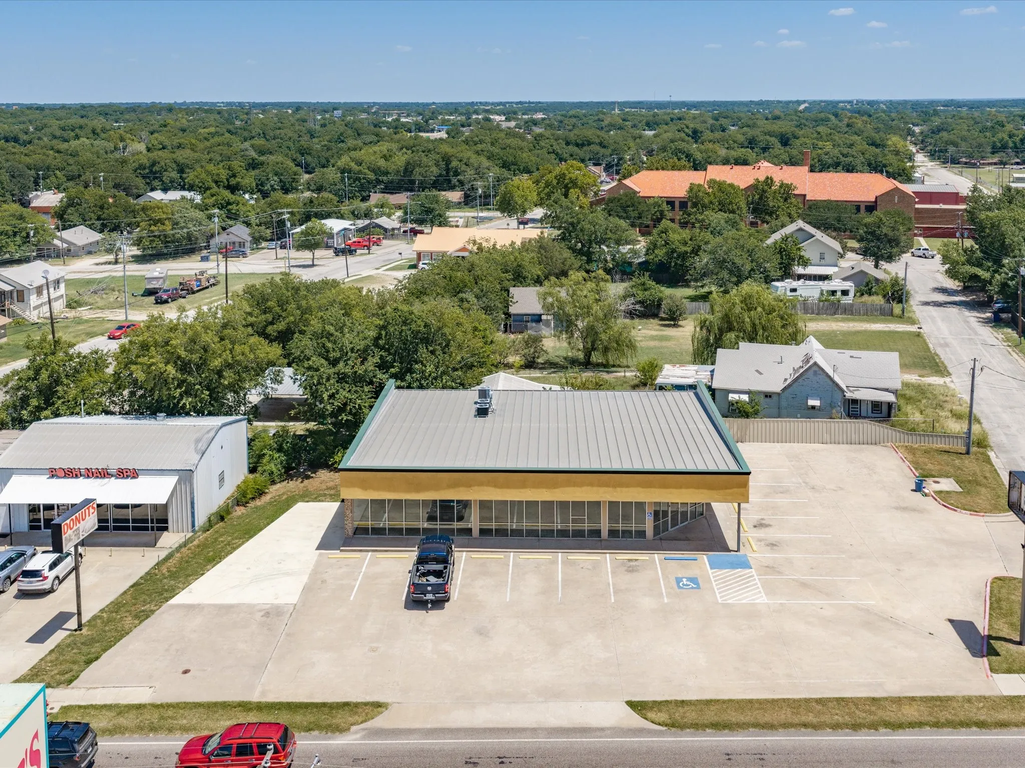 Business For Rent in Montague County , 507 E Wise Street, Bowie, Texas 76230, 0, 0, Garage spaces, 0 Sqft, built in 2003, Price $3,750, mls#21346717, Real Estate Agent in Bowie, Homes For Rent in Montague county, Homes For Rent in Bowie, Realtor in Bowie Texas, Real Estate Brokerage Independent Realty Texas, Luminita Cordes Realtor