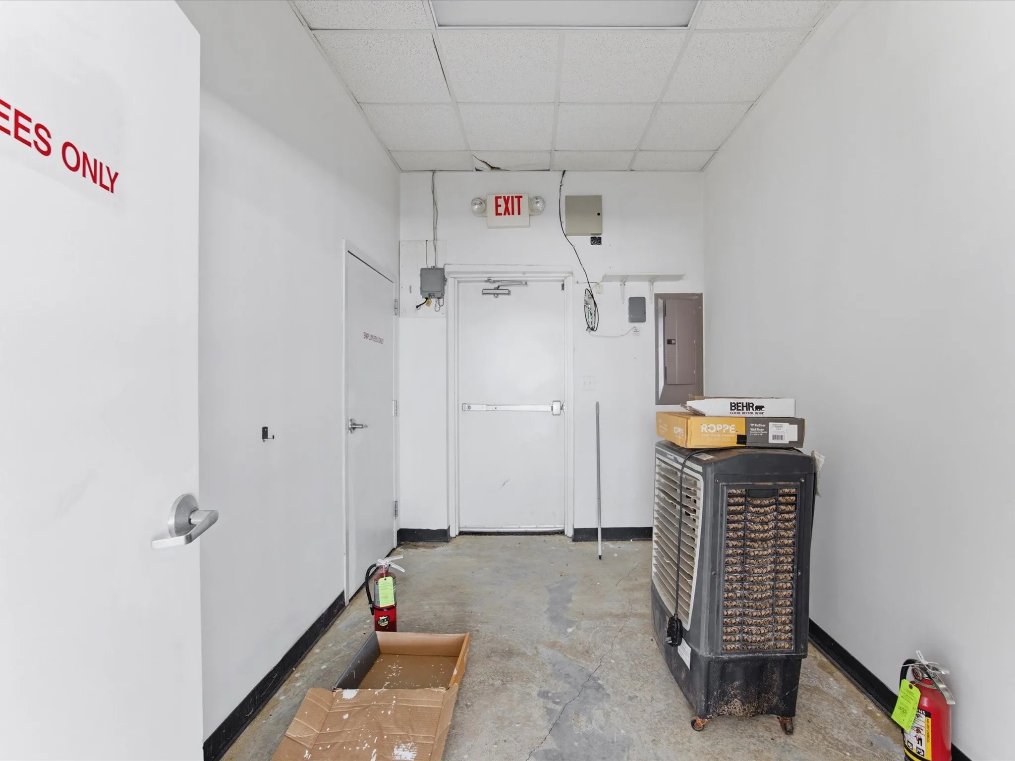 Business For Rent in Montague County , 507 E Wise Street, Bowie, Texas 76230, 0, 0, Garage spaces, 0 Sqft, built in 2003, Price $3,750, mls#21346717, Real Estate Agent in Bowie, Homes For Rent in Montague county, Homes For Rent in Bowie, Realtor in Bowie Texas, Real Estate Brokerage Independent Realty Texas, Luminita Cordes Realtor