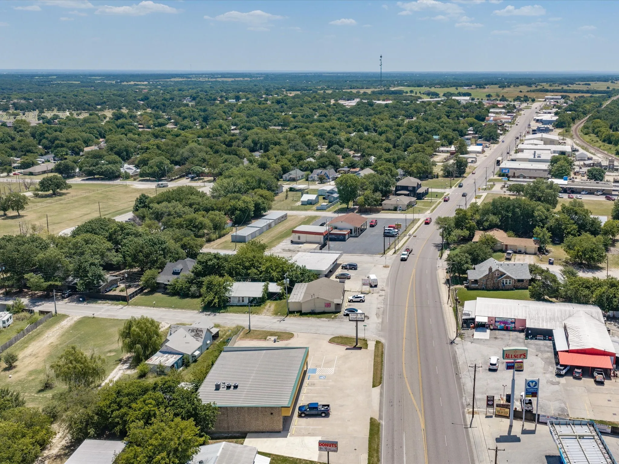 Business For Rent in Montague County , 507 E Wise Street, Bowie, Texas 76230, 0, 0, Garage spaces, 0 Sqft, built in 2003, Price $3,750, mls#21346717, Real Estate Agent in Bowie, Homes For Rent in Montague county, Homes For Rent in Bowie, Realtor in Bowie Texas, Real Estate Brokerage Independent Realty Texas, Luminita Cordes Realtor
