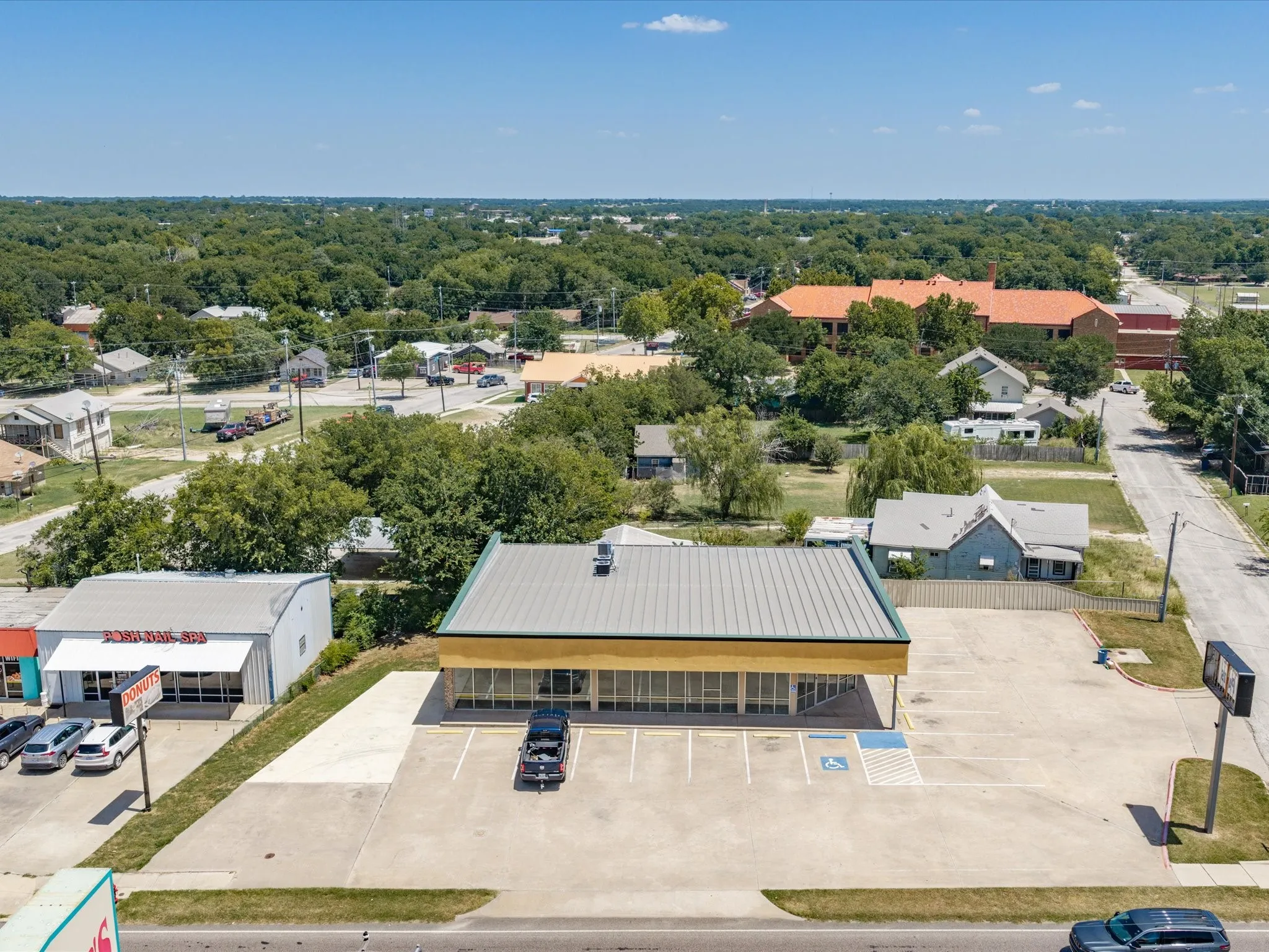 Business For Rent in Montague County , 507 E Wise Street, Bowie, Texas 76230, 0, 0, Garage spaces, 0 Sqft, built in 2003, Price $3,750, mls#21346717, Real Estate Agent in Bowie, Homes For Rent in Montague county, Homes For Rent in Bowie, Realtor in Bowie Texas, Real Estate Brokerage Independent Realty Texas, Luminita Cordes Realtor
