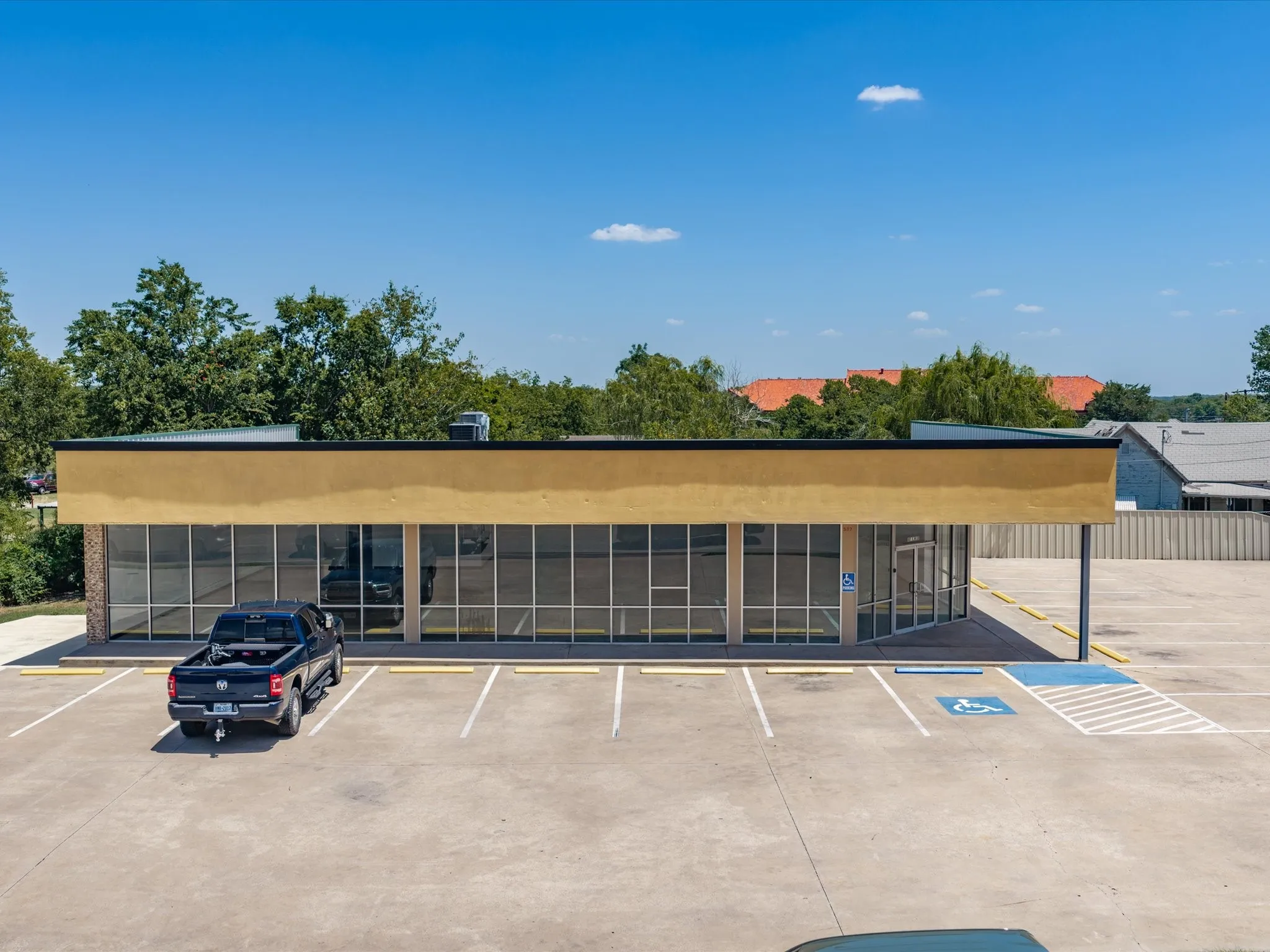 Business For Rent in Montague County , 507 E Wise Street, Bowie, Texas 76230, 0, 0, Garage spaces, 0 Sqft, built in 2003, Price $3,750, mls#21346717, Real Estate Agent in Bowie, Homes For Rent in Montague county, Homes For Rent in Bowie, Realtor in Bowie Texas, Real Estate Brokerage Independent Realty Texas, Luminita Cordes Realtor
