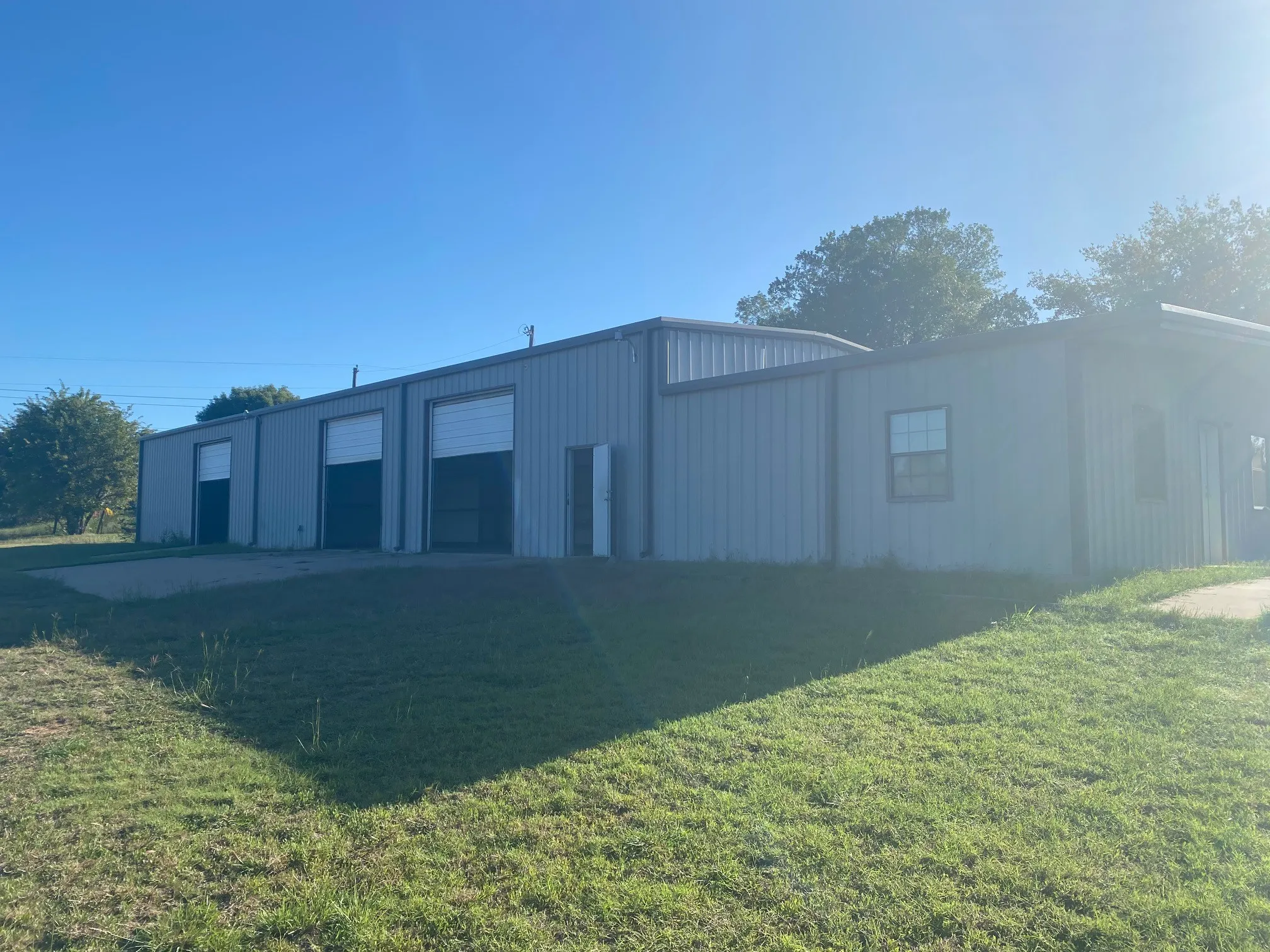 Warehouse For Rent in Parker County , 5201 N Fm 51, Weatherford, Texas 76085, 0, 0, Garage spaces, 0 Sqft, built in 2006, mls#21348755, Real Estate Agent in Weatherford, Homes For Rent in Parker county, Homes For Rent in Weatherford, Realtor in Weatherford Texas, Real Estate Brokerage Independent Realty Texas, Luminita Cordes Realtor