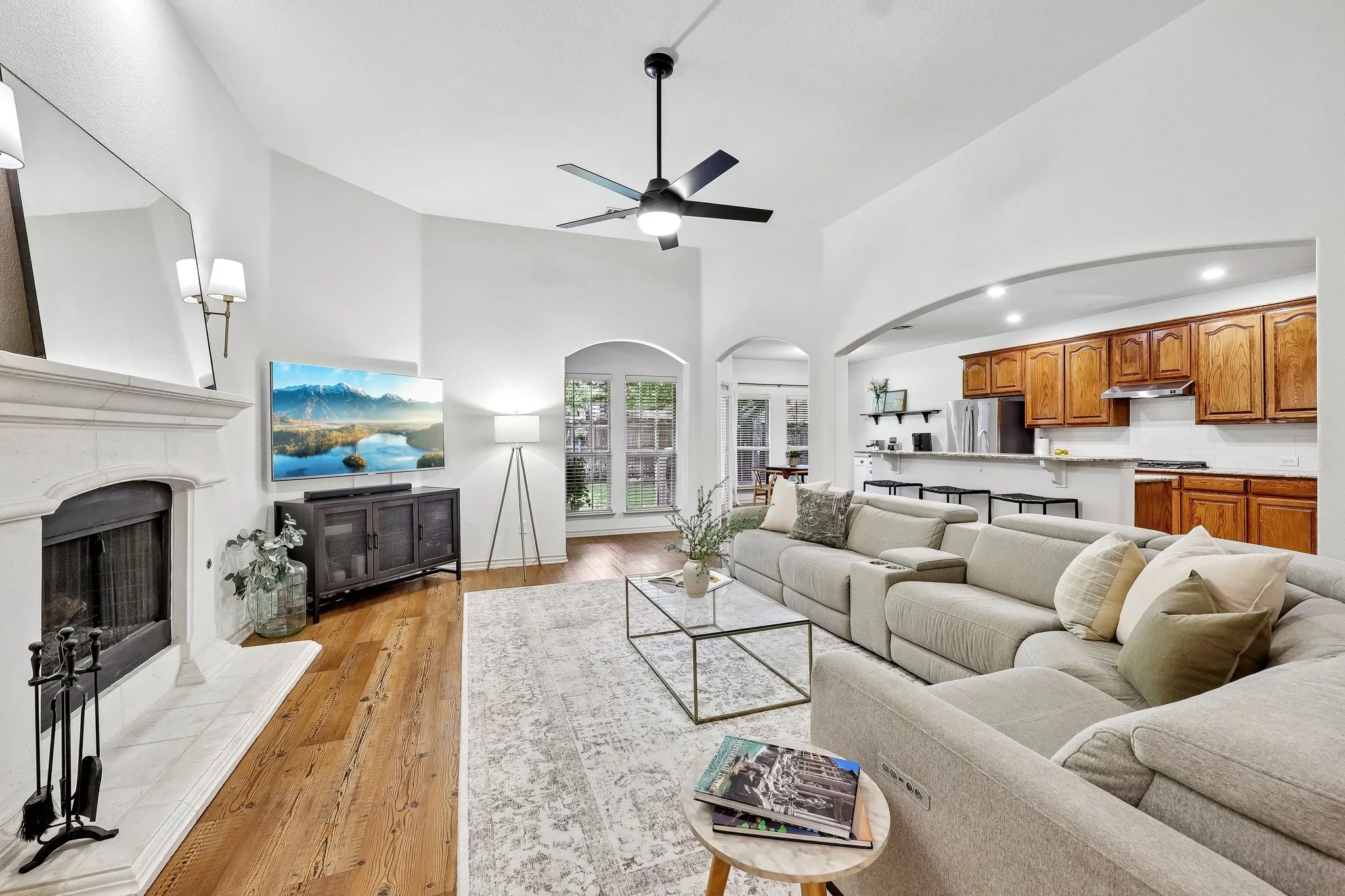 Single Family Residence For Rent in Collin County , 5800 Broken Spur, Mc Kinney, Texas 75070, 5 Bedroom, 3 Bathroom, 2 Garage spaces, 2,924 Sqft, built in 2008, mls#21339890, Real Estate Agent in Mc Kinney, Homes For Rent in Collin county, Homes For Rent in Mc Kinney, Realtor in Mc Kinney Texas, Real Estate Brokerage Independent Realty Texas, Luminita Cordes Realtor