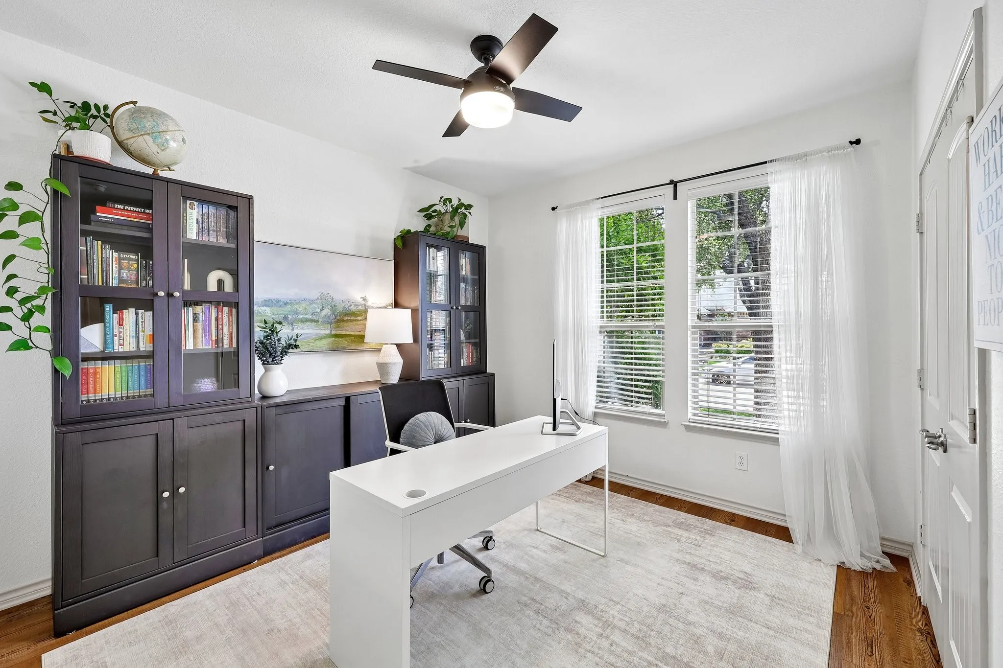 Single Family Residence For Rent in Collin County , 5800 Broken Spur, Mc Kinney, Texas 75070, 5 Bedroom, 3 Bathroom, 2 Garage spaces, 2,924 Sqft, built in 2008, mls#21339890, Real Estate Agent in Mc Kinney, Homes For Rent in Collin county, Homes For Rent in Mc Kinney, Realtor in Mc Kinney Texas, Real Estate Brokerage Independent Realty Texas, Luminita Cordes Realtor